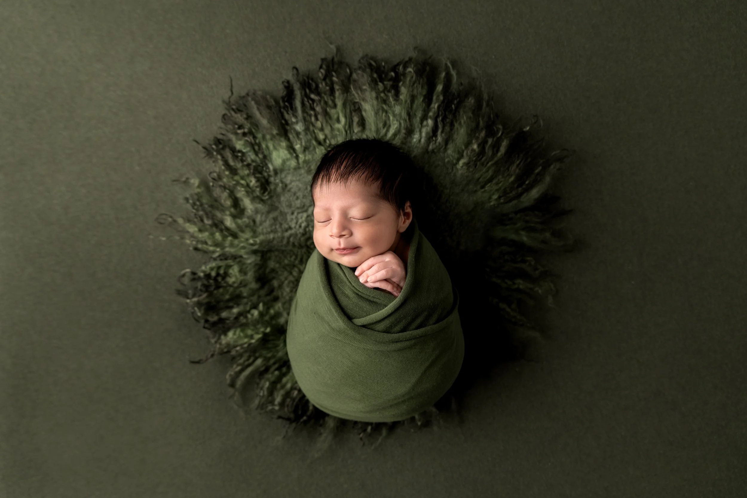 professional-newborn-photography-crescent-city-ca-Angelina-Julian-NB-2.jpg