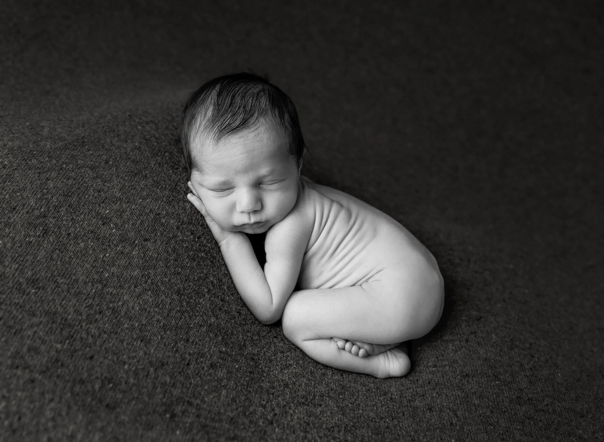 professional-newborn-photography-crescent-city-ca-Vanessa-Leon-NB-3.jpg