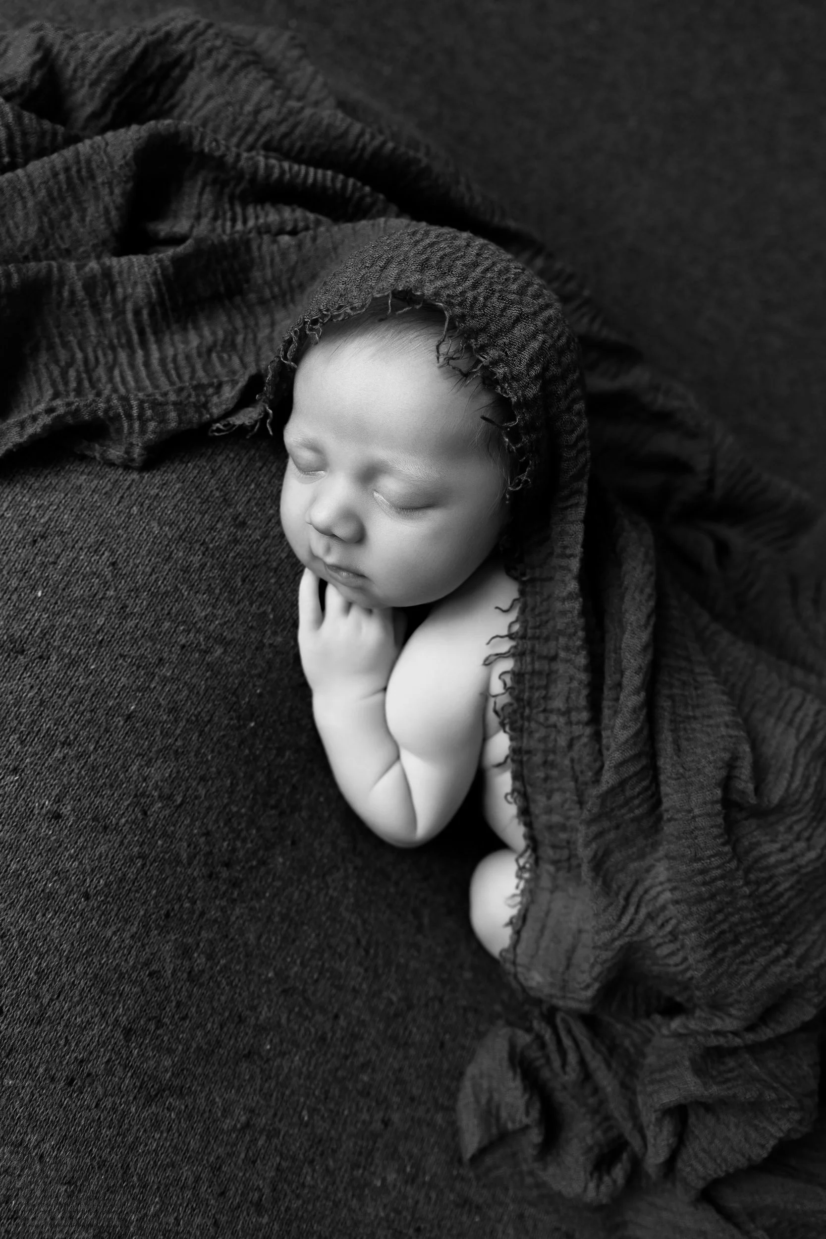 newborn-photographer-crescent-city-ca-Henry-Court-NB-3.jpg