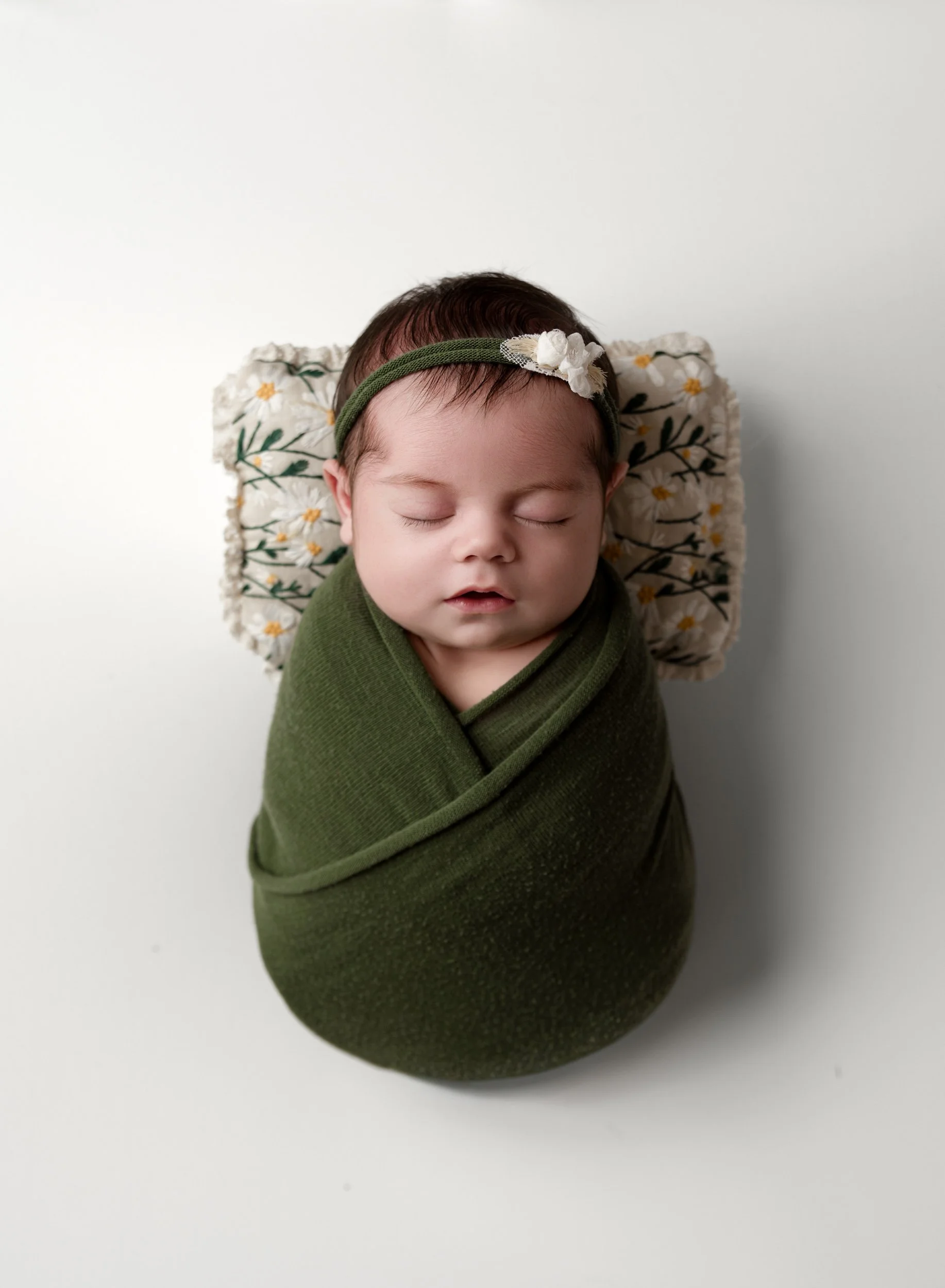 professional-newborn-photography-crescent-city-ca-NeenaNB-2.jpg