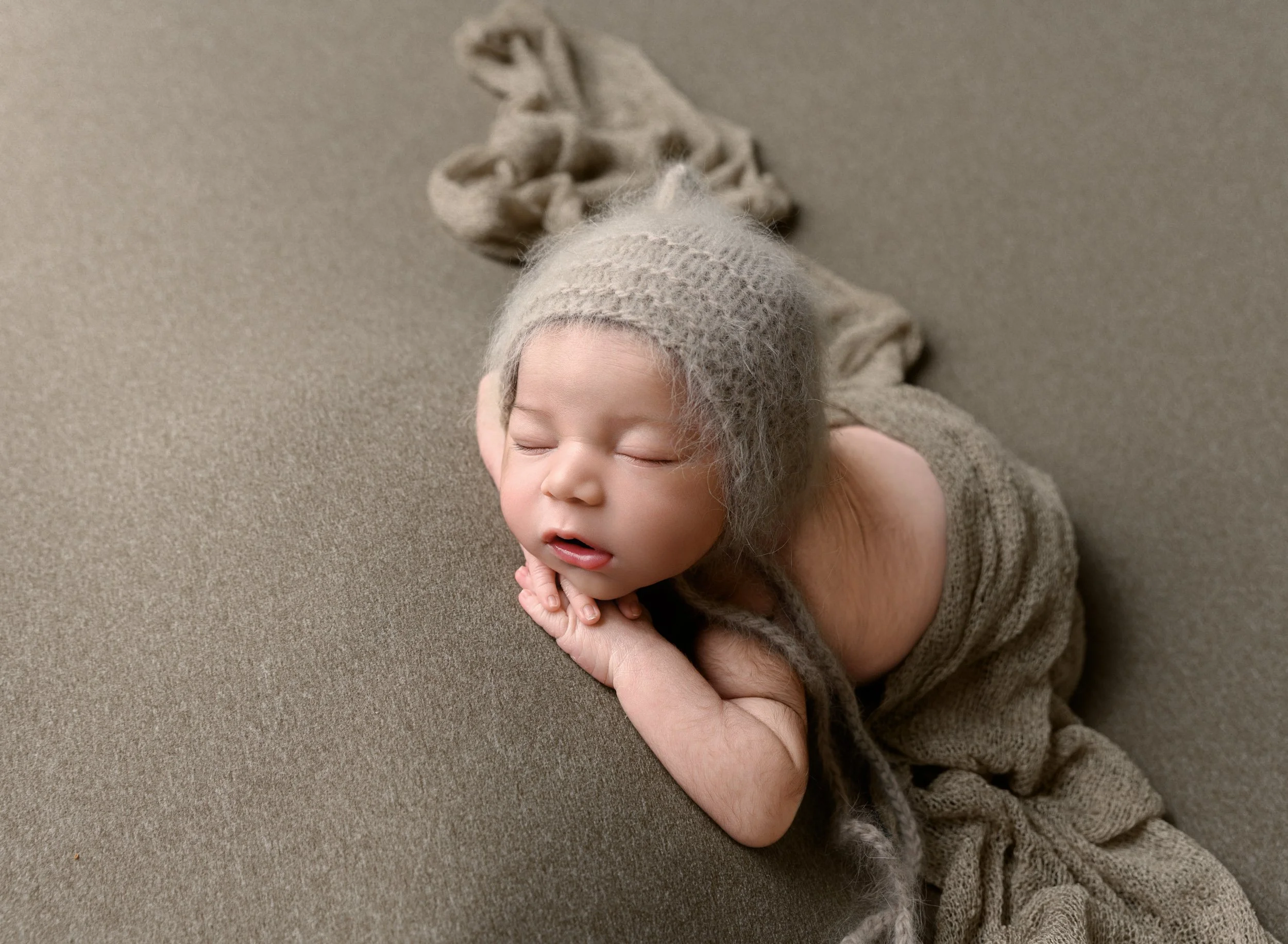 newborn-photographer-crescent-city-ca-Heaven-NB-2.jpg