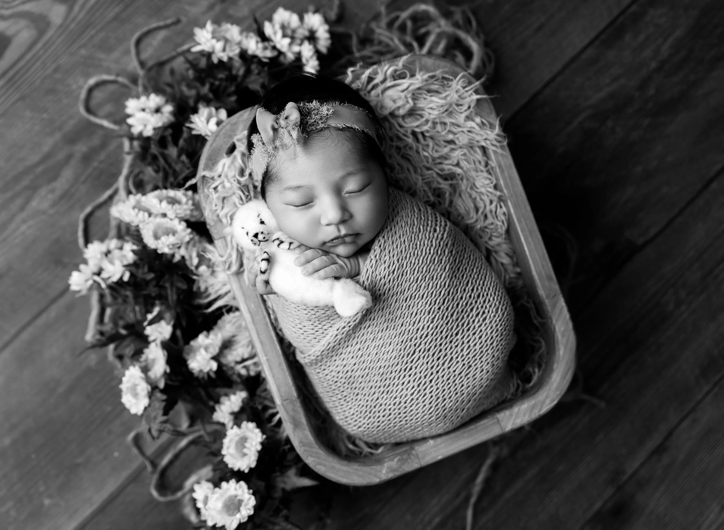 newborn-photographer-crescent-city-ca-ThaliaAnnaleia-4.jpg