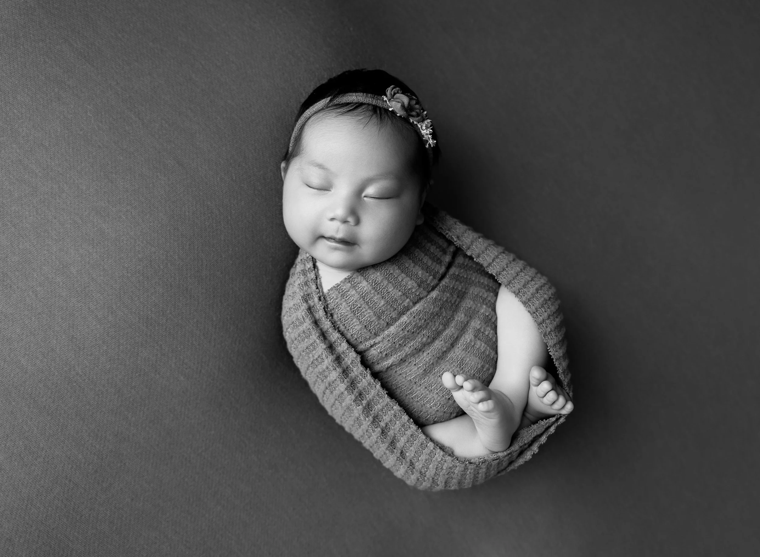 newborn-photographer-crescent-city-caIyla-NB-7.jpg