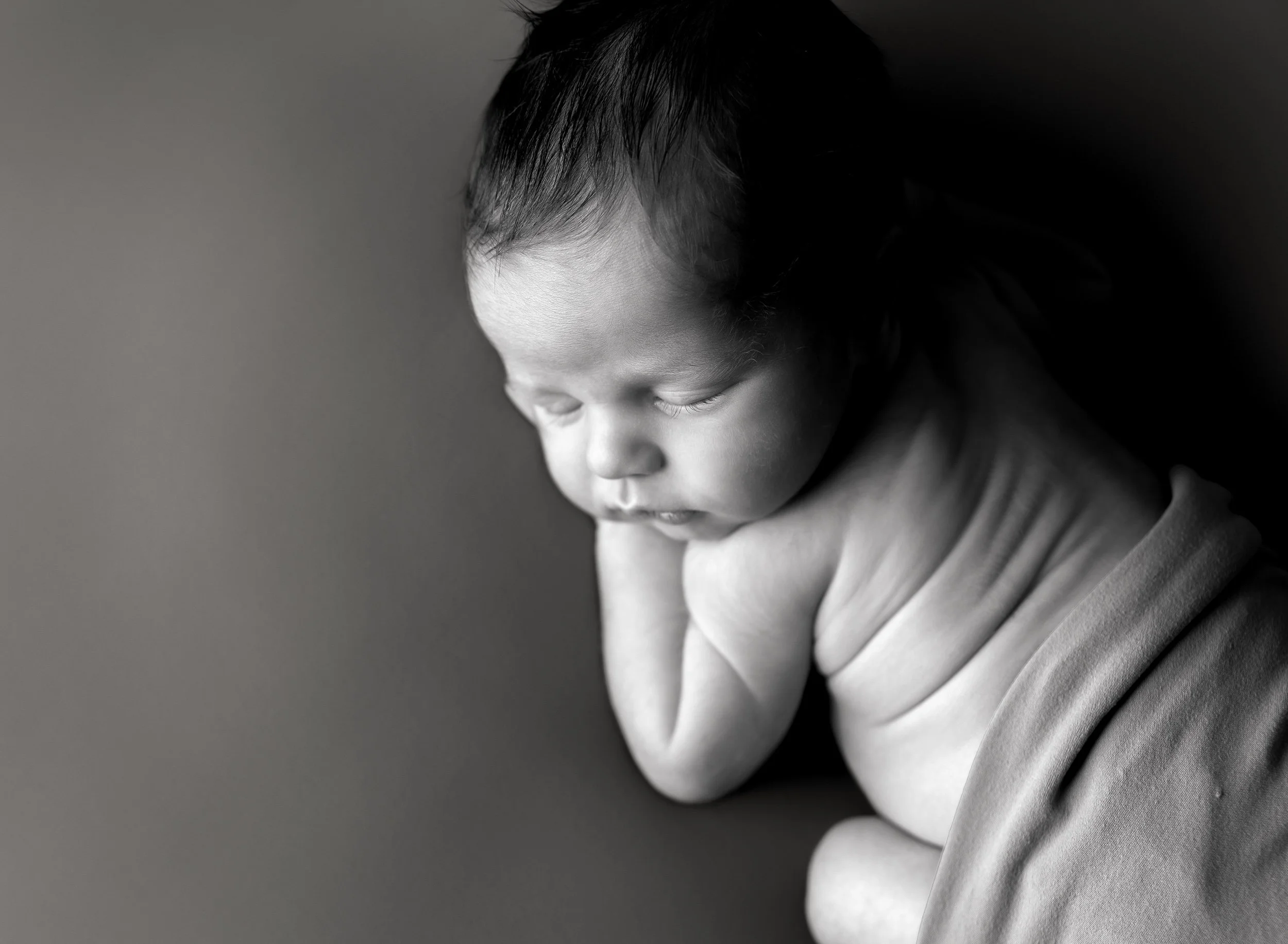 professional-newborn-photography-crescent-city-ca-Brittany-Zoey&Jaxton-NB-1.jpg