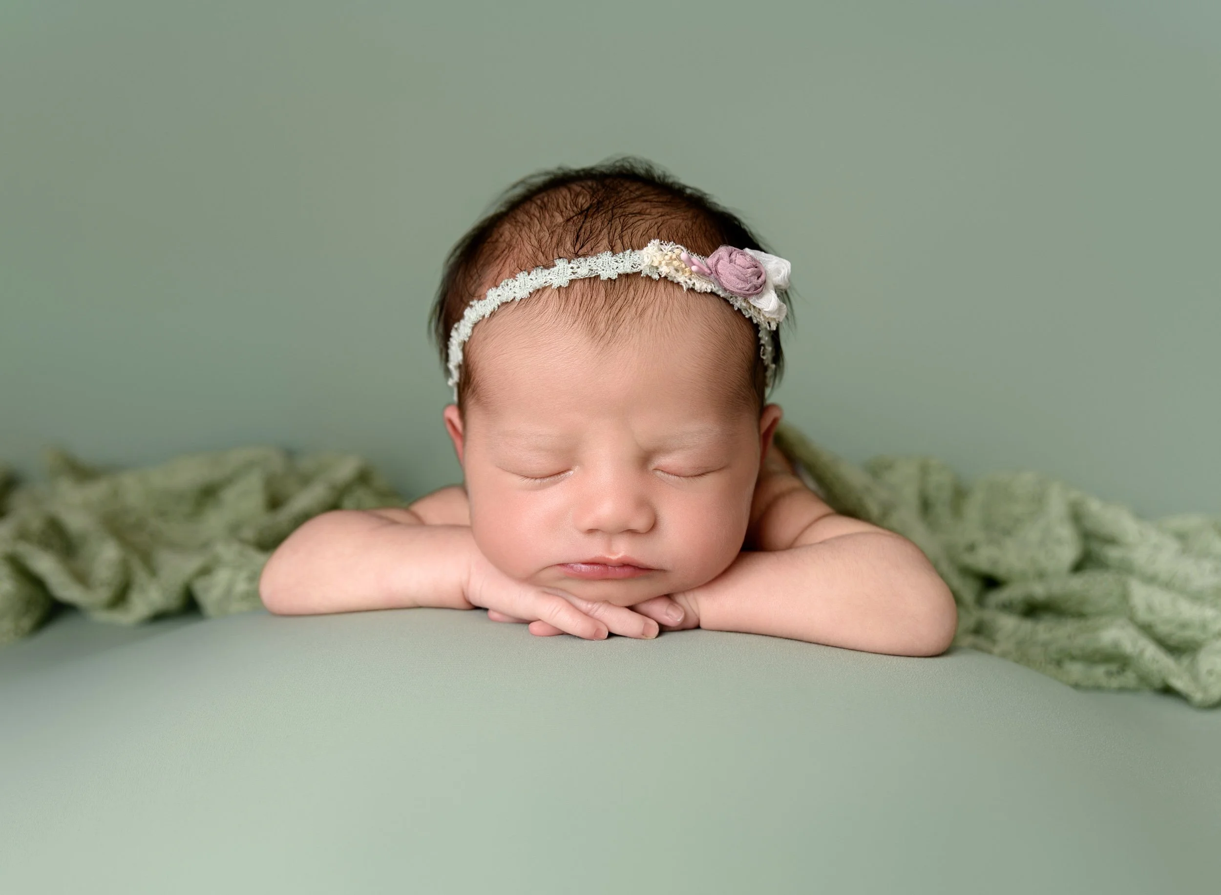 newborn-photographer-crescent-city-ca-Stay-Deli-NB-2.jpg