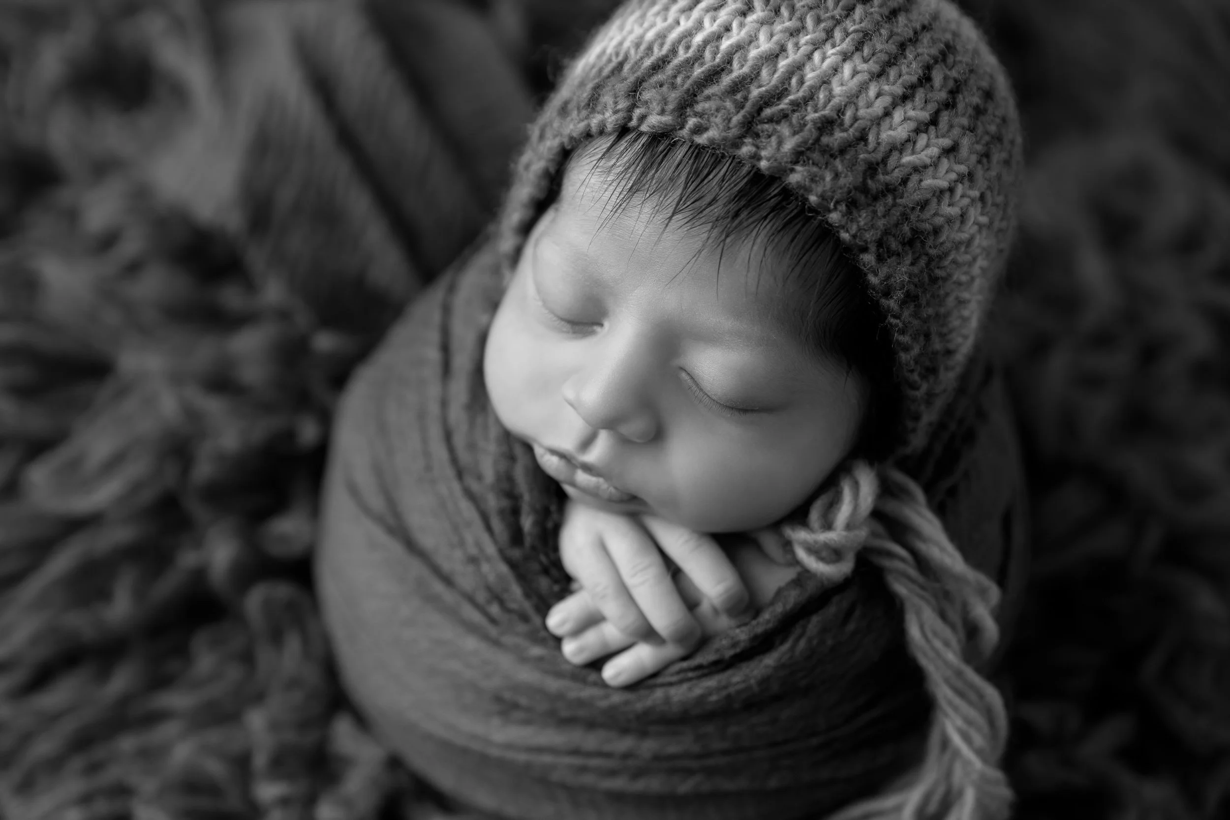 professional-newborn-photography-crescent-city-ca-Angelina-Julian-NB-8.jpg