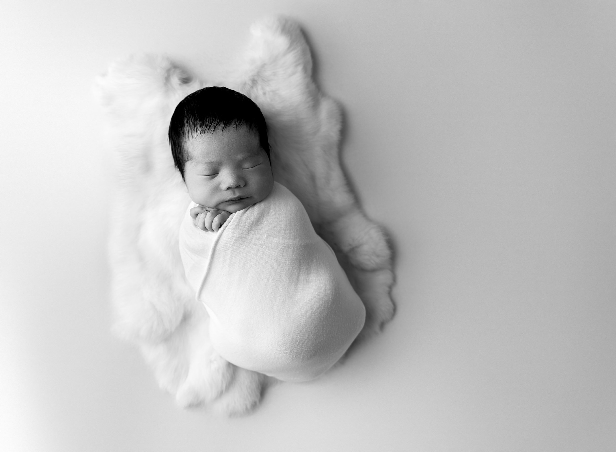 professional-newborn-photography-crescent-city-ca-Vivian-Thesus-1.jpg