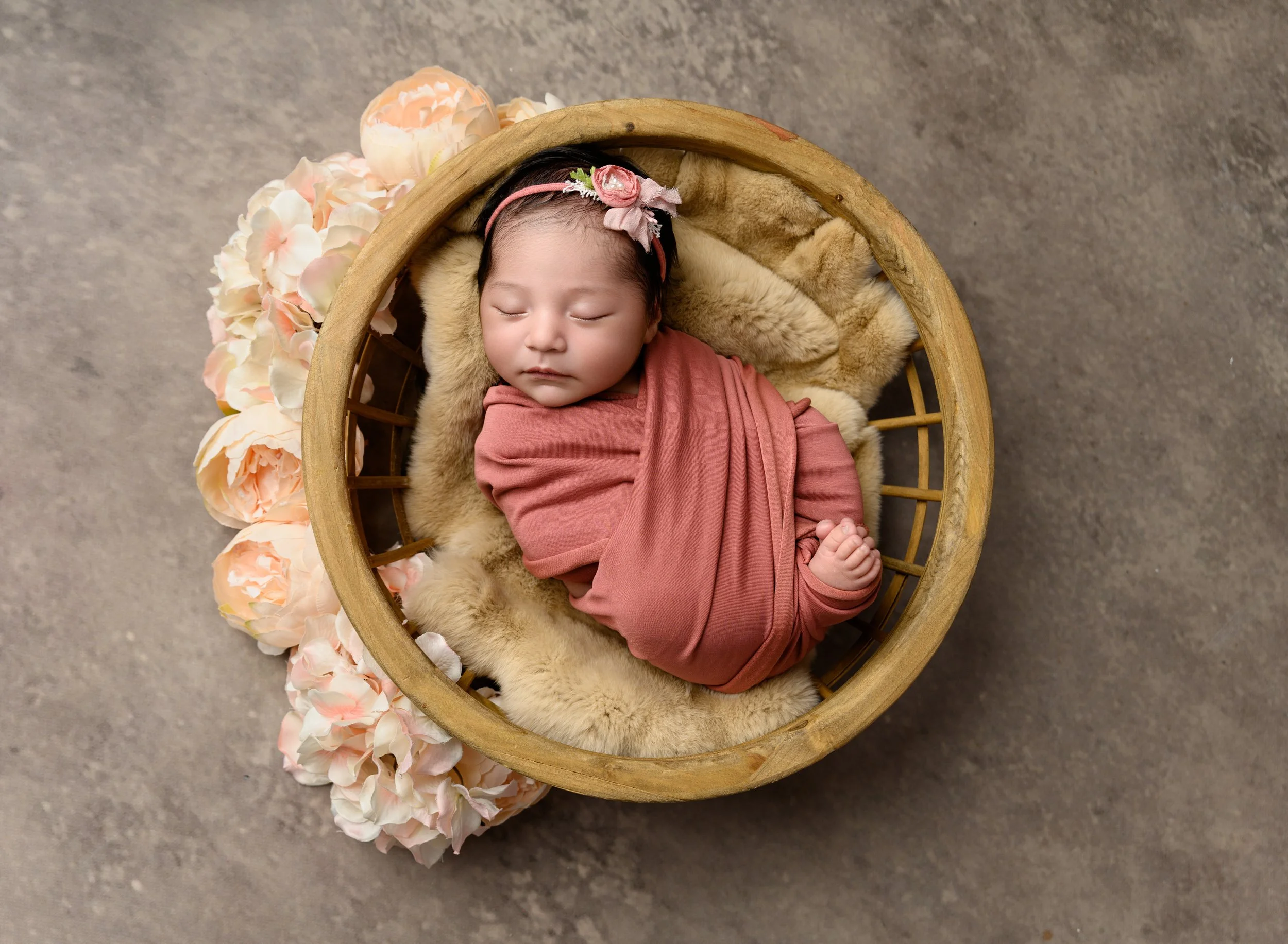 newborn-photographer-crescent-city-ca-ThaliaAnnaleia-3.jpg