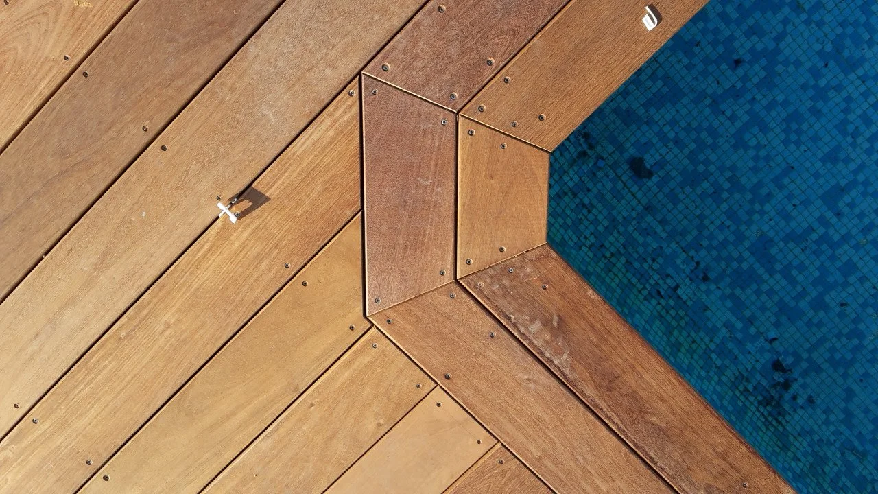 Réalisation d’une terrasse de piscine ajaccio 4.jpg