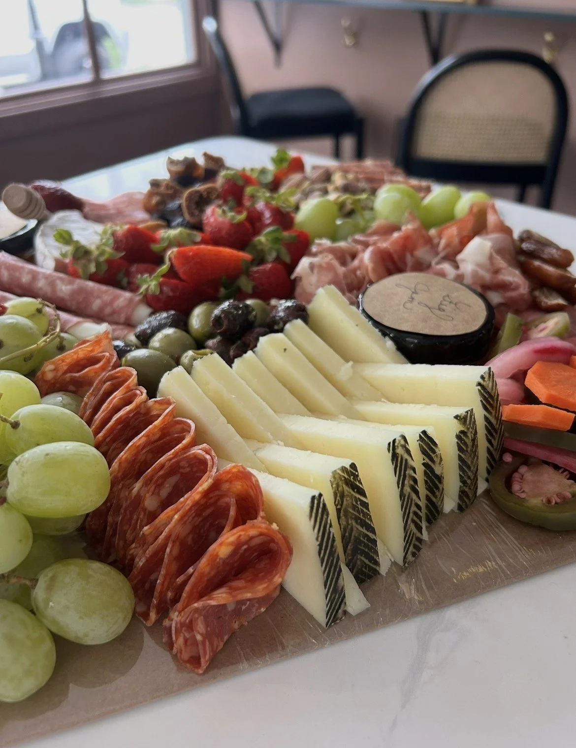 charcuterieboxlarge2.jpg