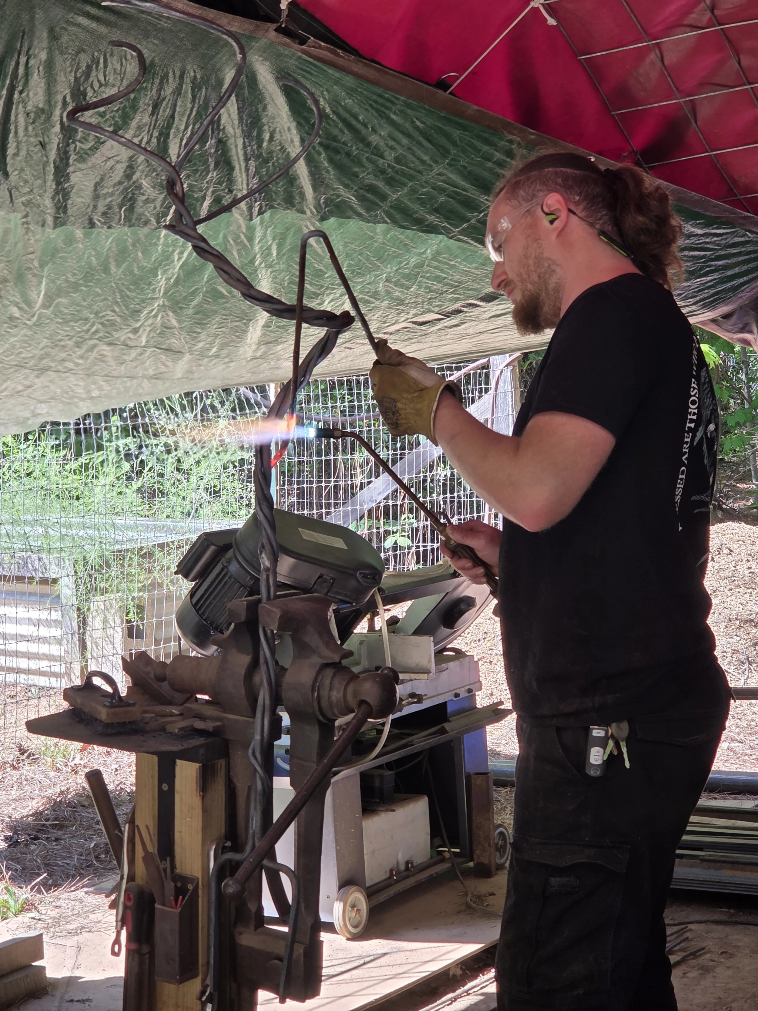 Every bend and spiral was done with torch and hand movements