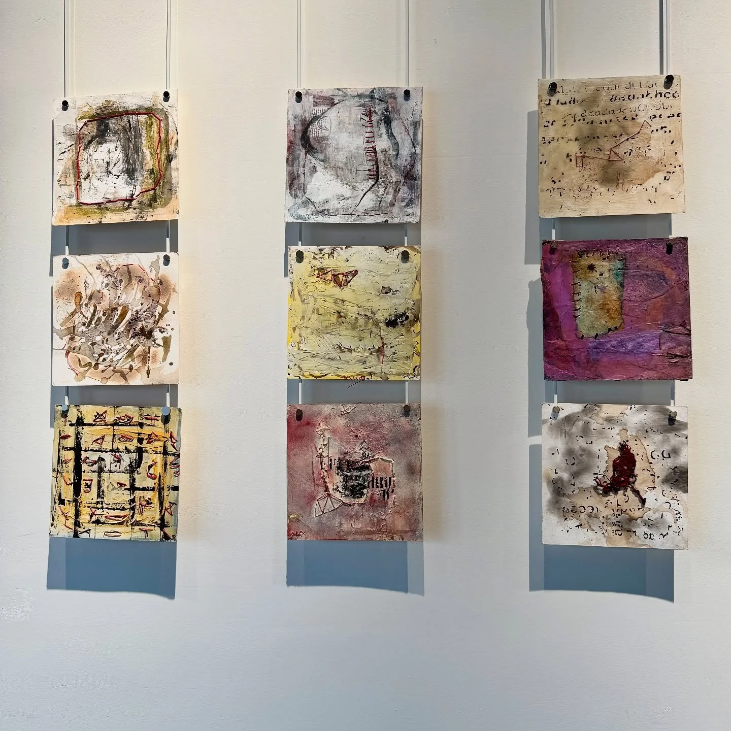 ✨ After a few pieces found new homes, I reimagined the installation. The shifting arrangement feels like part of the work itself&mdash;each grouping tells a new story. Grateful to collectors who connect with these fragments.

#mixedmedia #contemporar