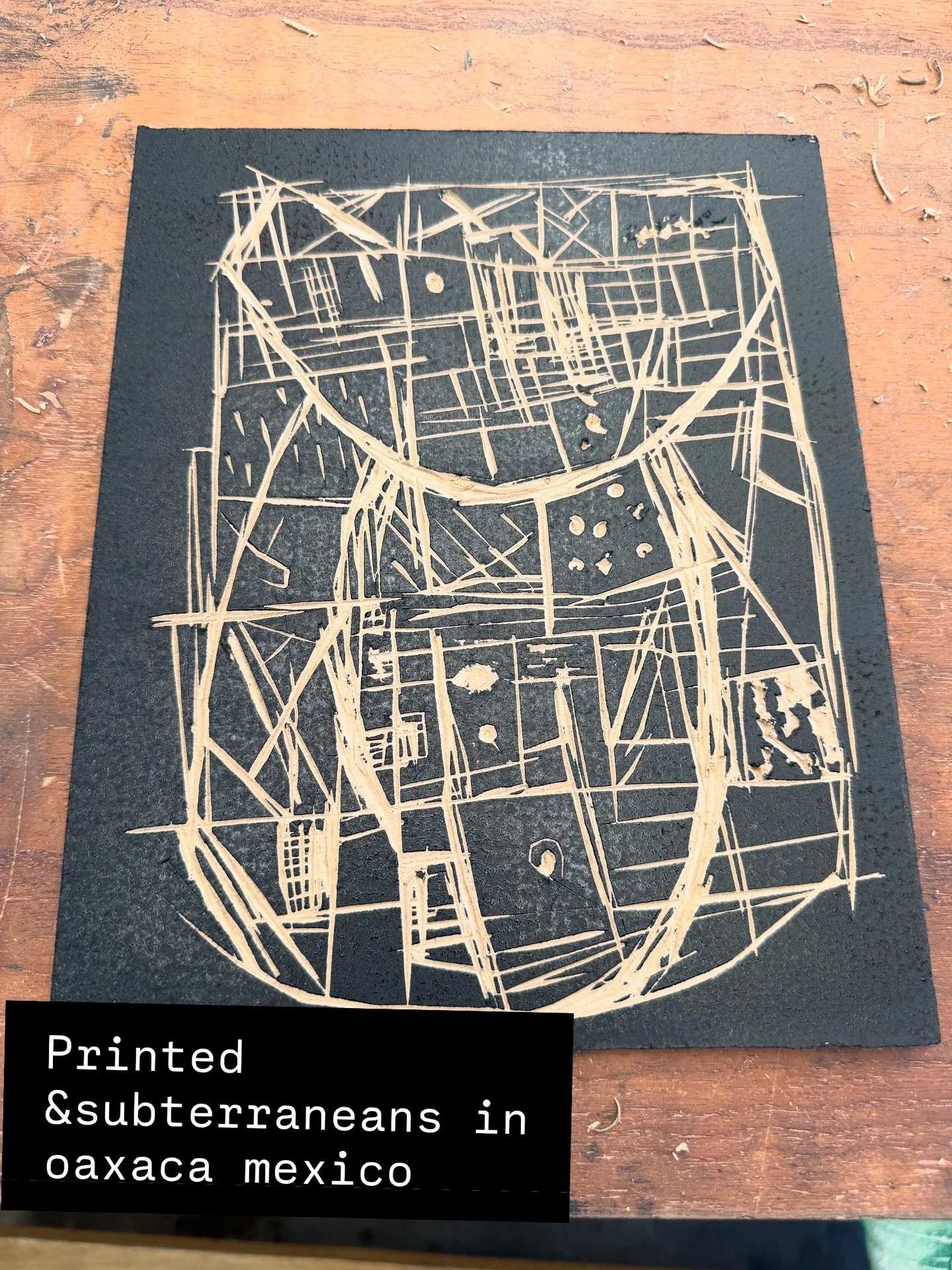 Discovering wood blocking @the subterraneans in Oaxaca, Mexico! First time carving and printing