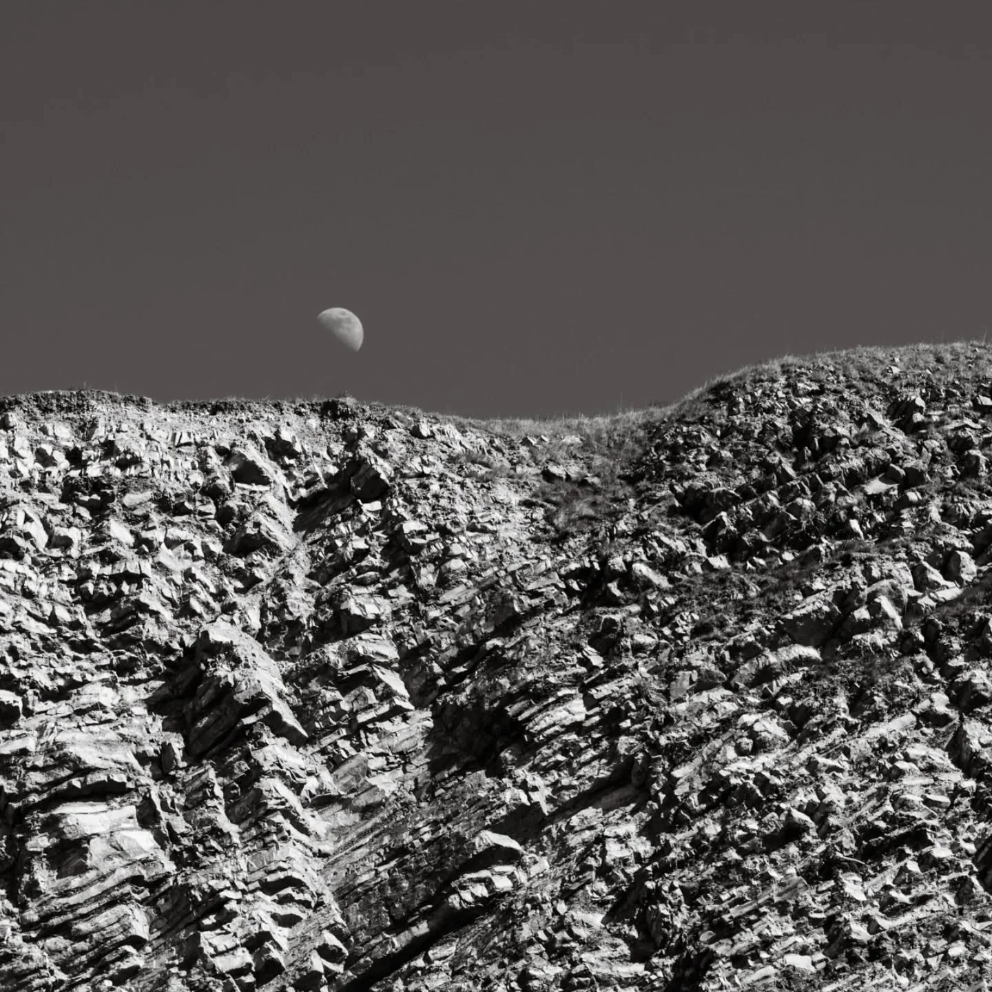 Moonscape at Dunraven Bay. 

#swindonphotosoc