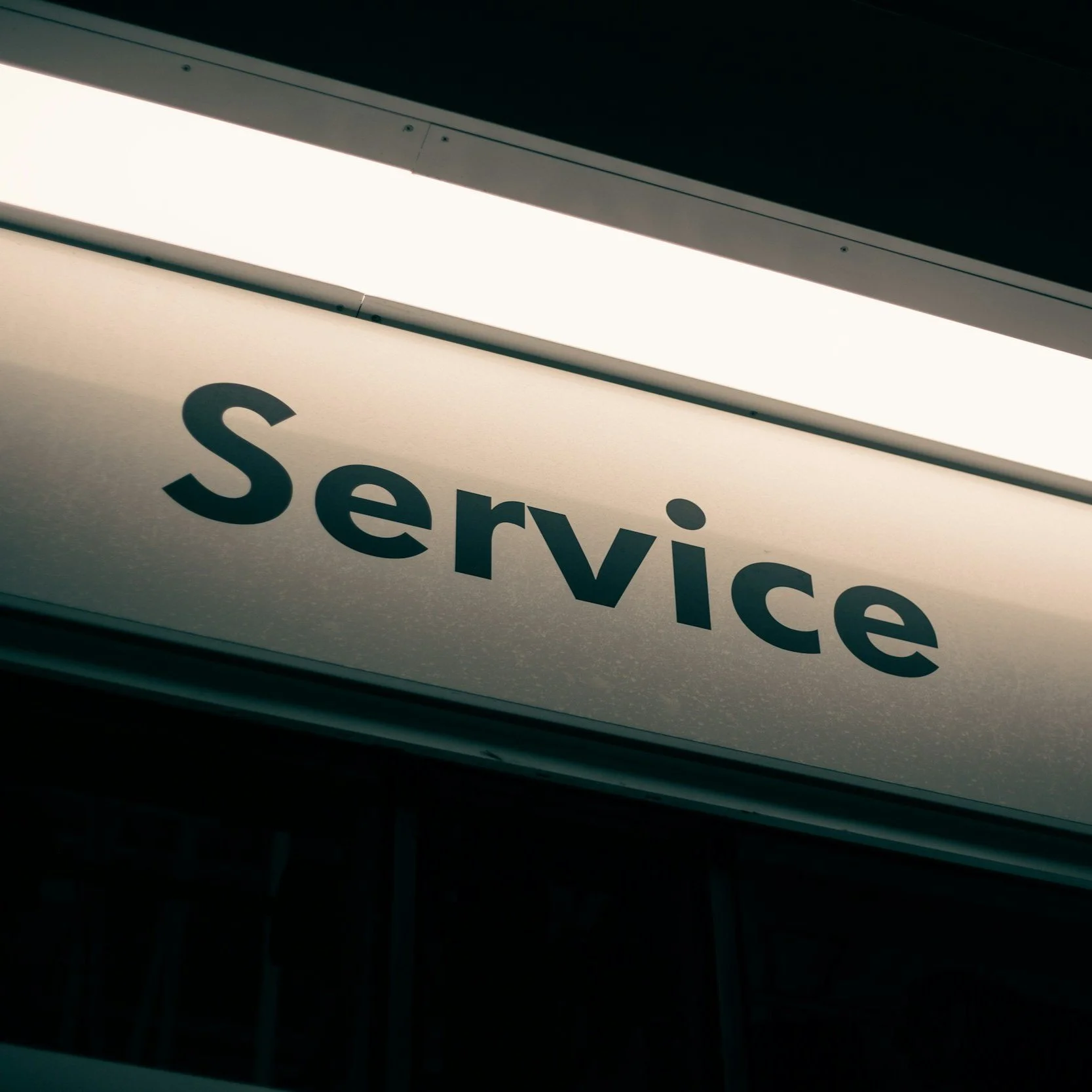 What is an Assisting Minister?