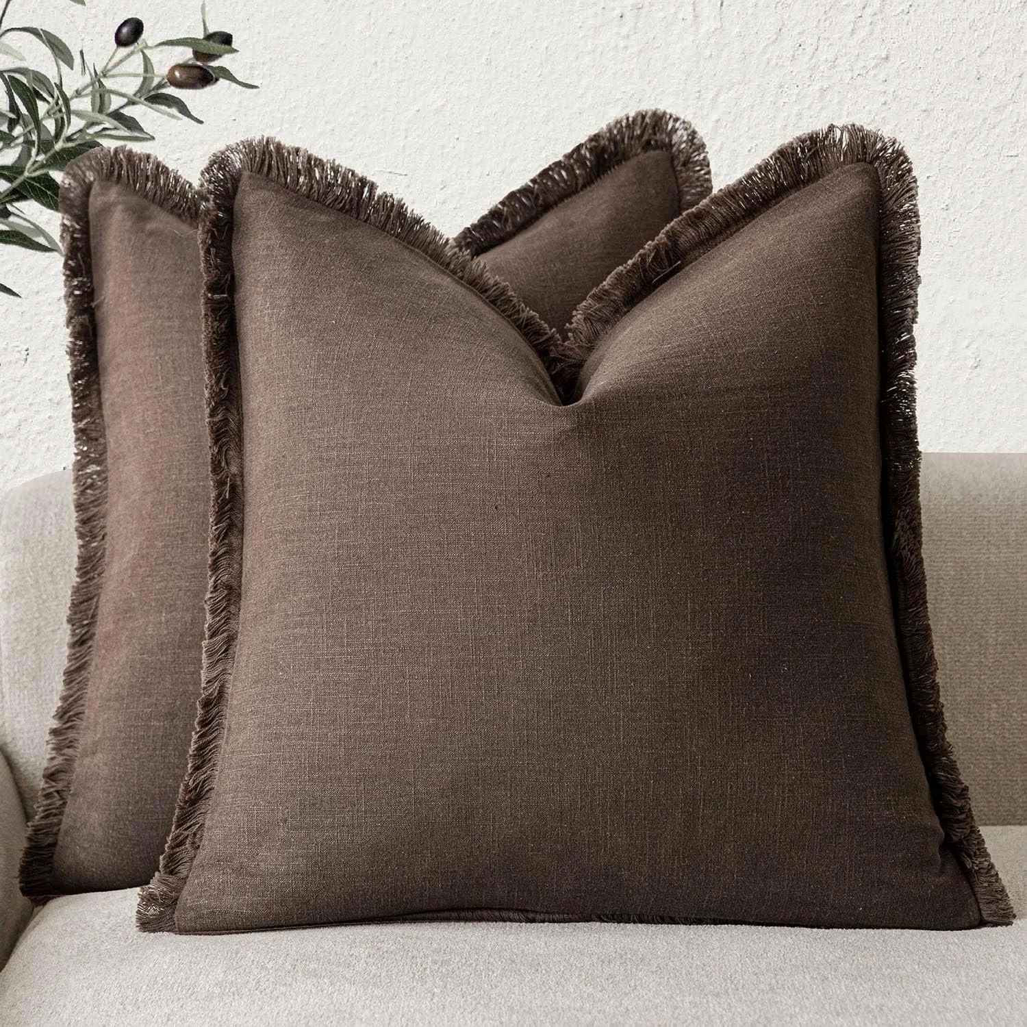 Throw Pillow Covers Boho Farmhouse Cushion Cover with Tassels Soft Accent Pillowcase for Couch Sofa Bed Living Room Home Decor,22×22 Inch,Reddish Brown