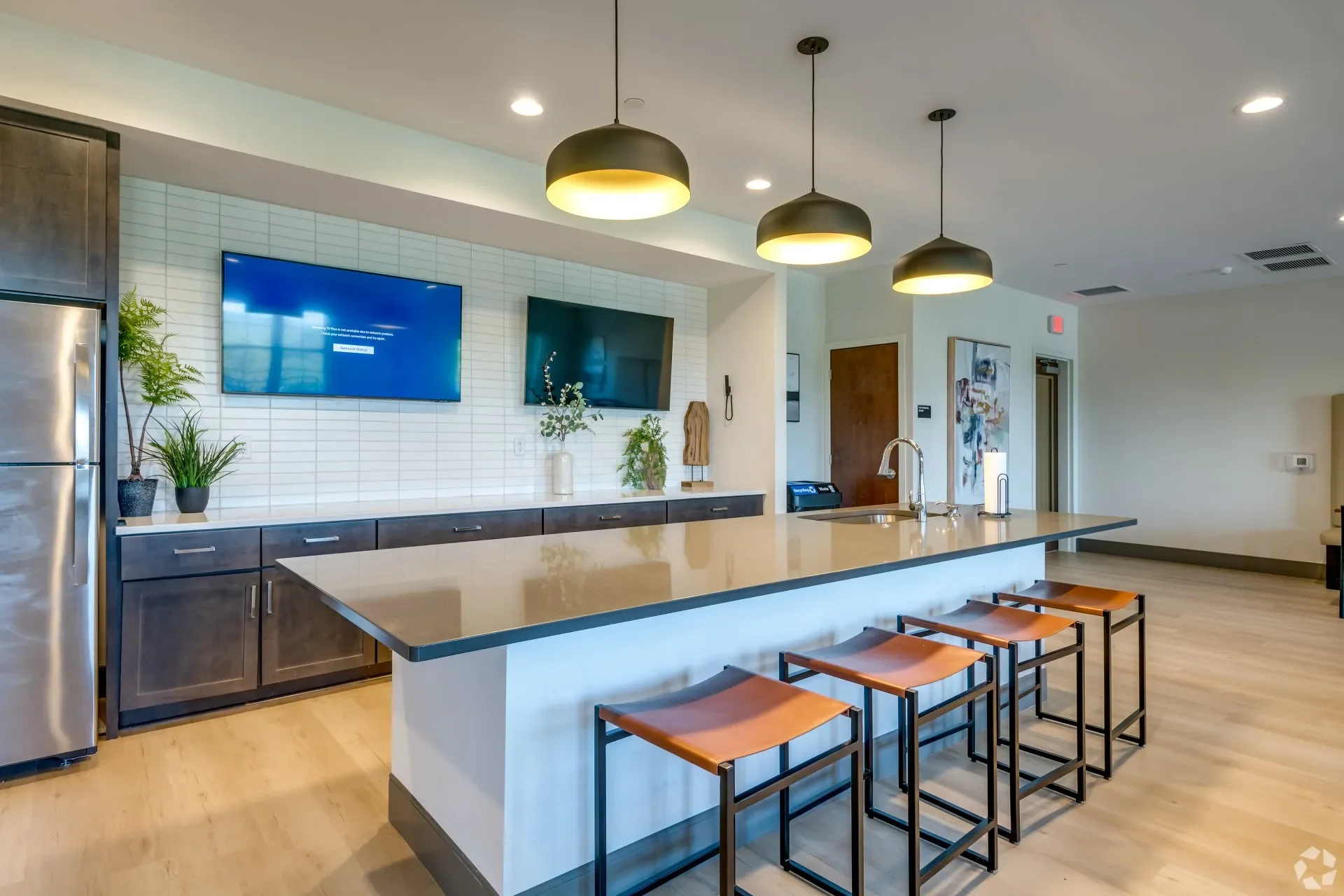 InteriorPhoto-1920w.webp