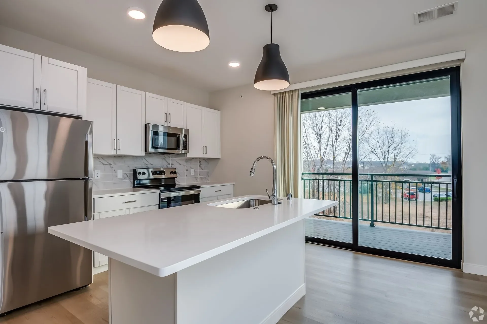 Lakeshore-Ridge+(2)-1920w.webp
