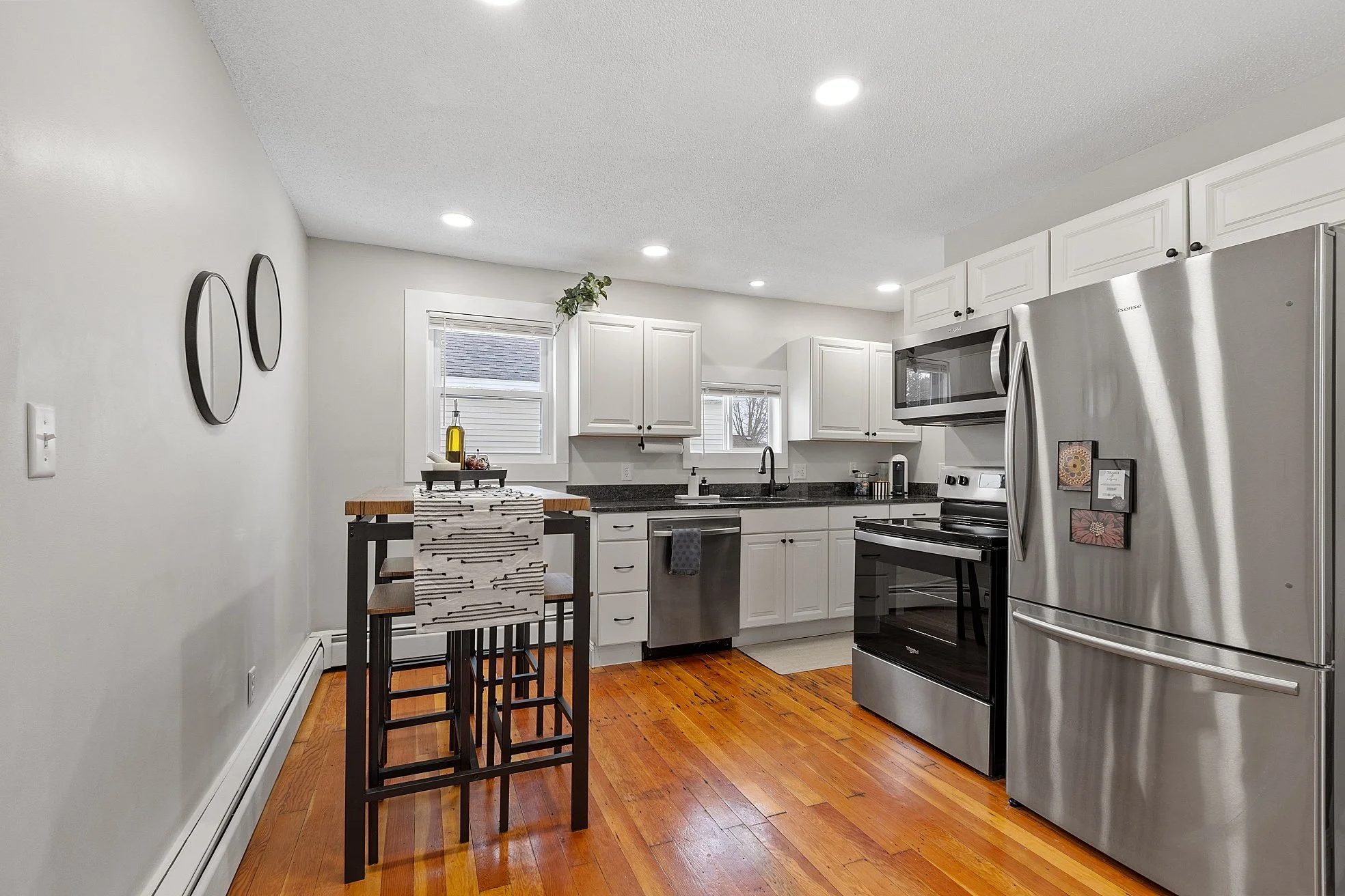 Kitchen 1.jpg