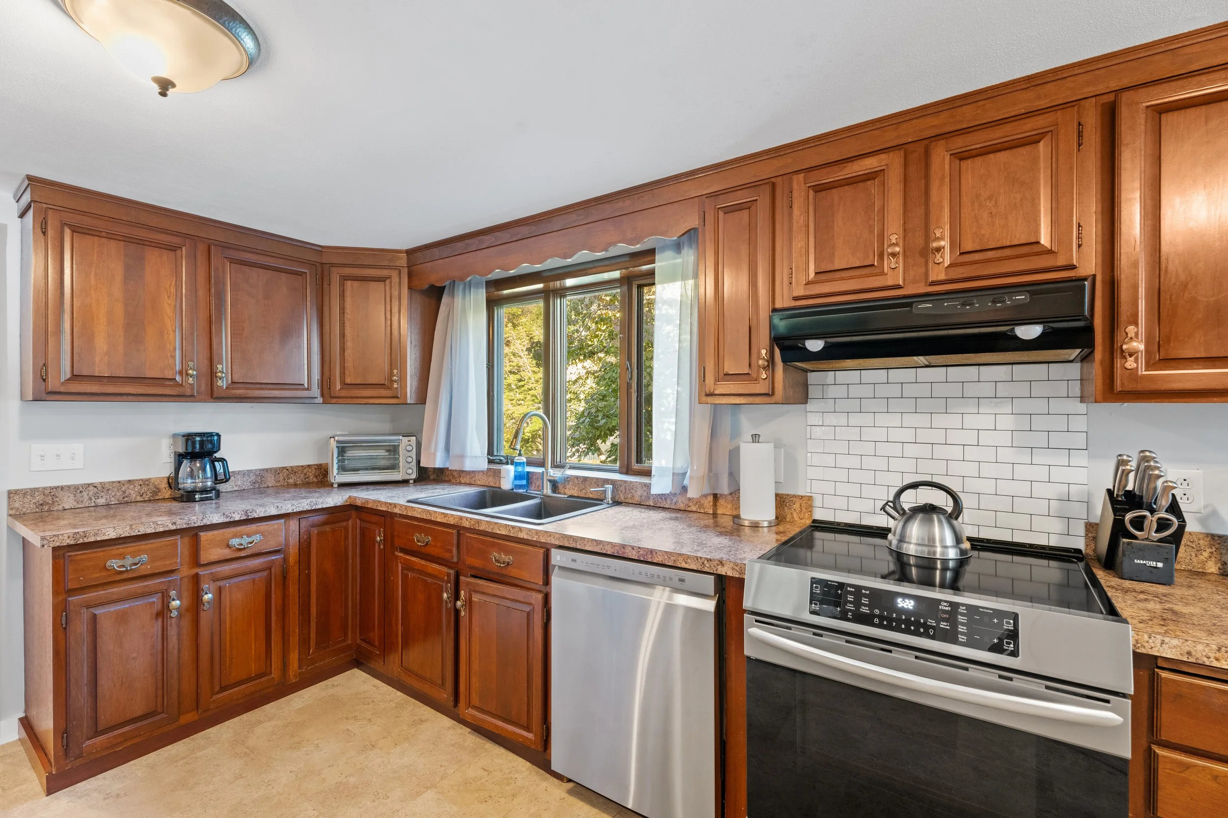 544 N Stonington Rd_42.jpg