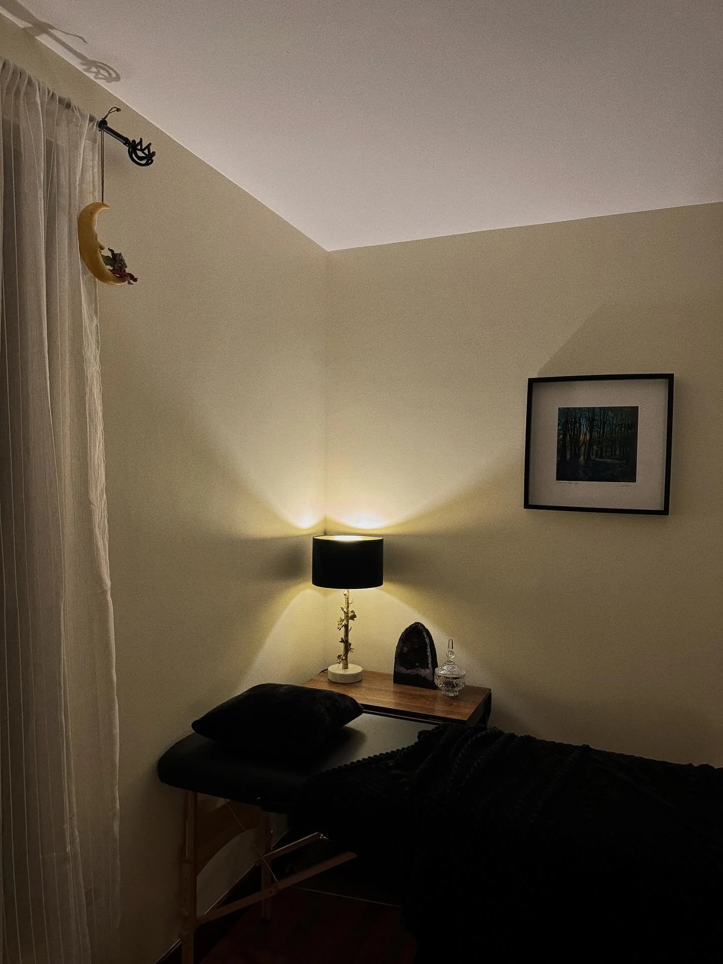 Restore &bull; Release &bull; Realign Reiki is a gentle yet powerful practice that helps calm the mind, balance your energy, and support your body&rsquo;s natural ability to heal. 

Come experience the peace and clarity that comes from slowing down a