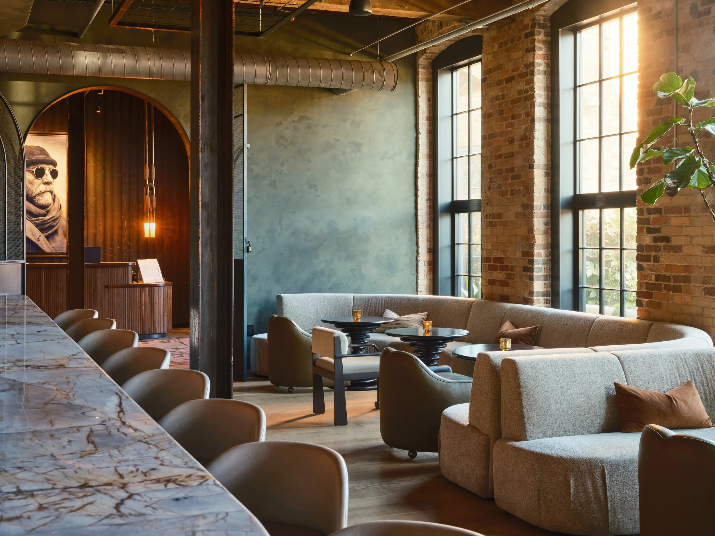 RIVETHOUSE71.jpg