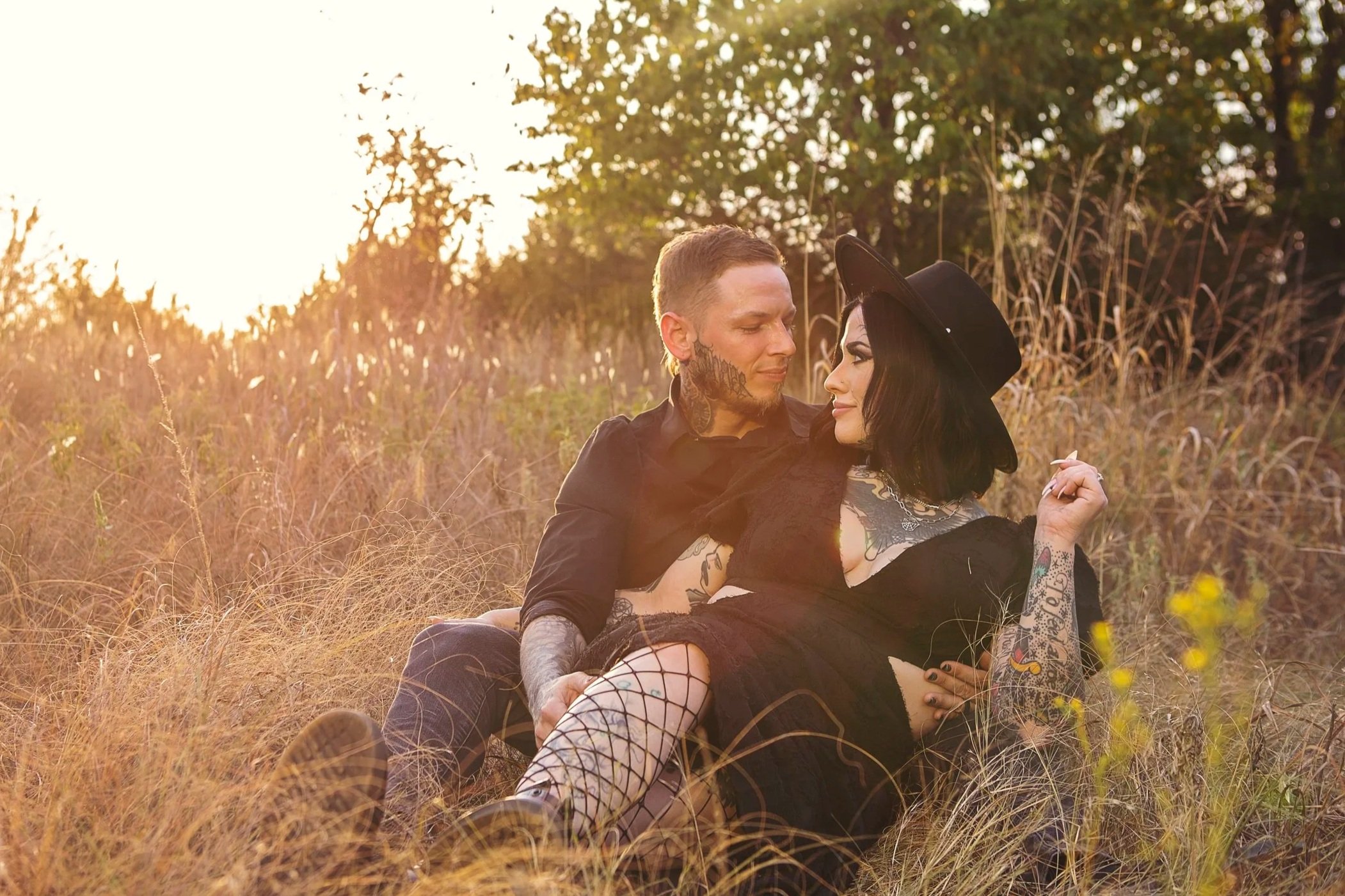 Alternative style couple photography.