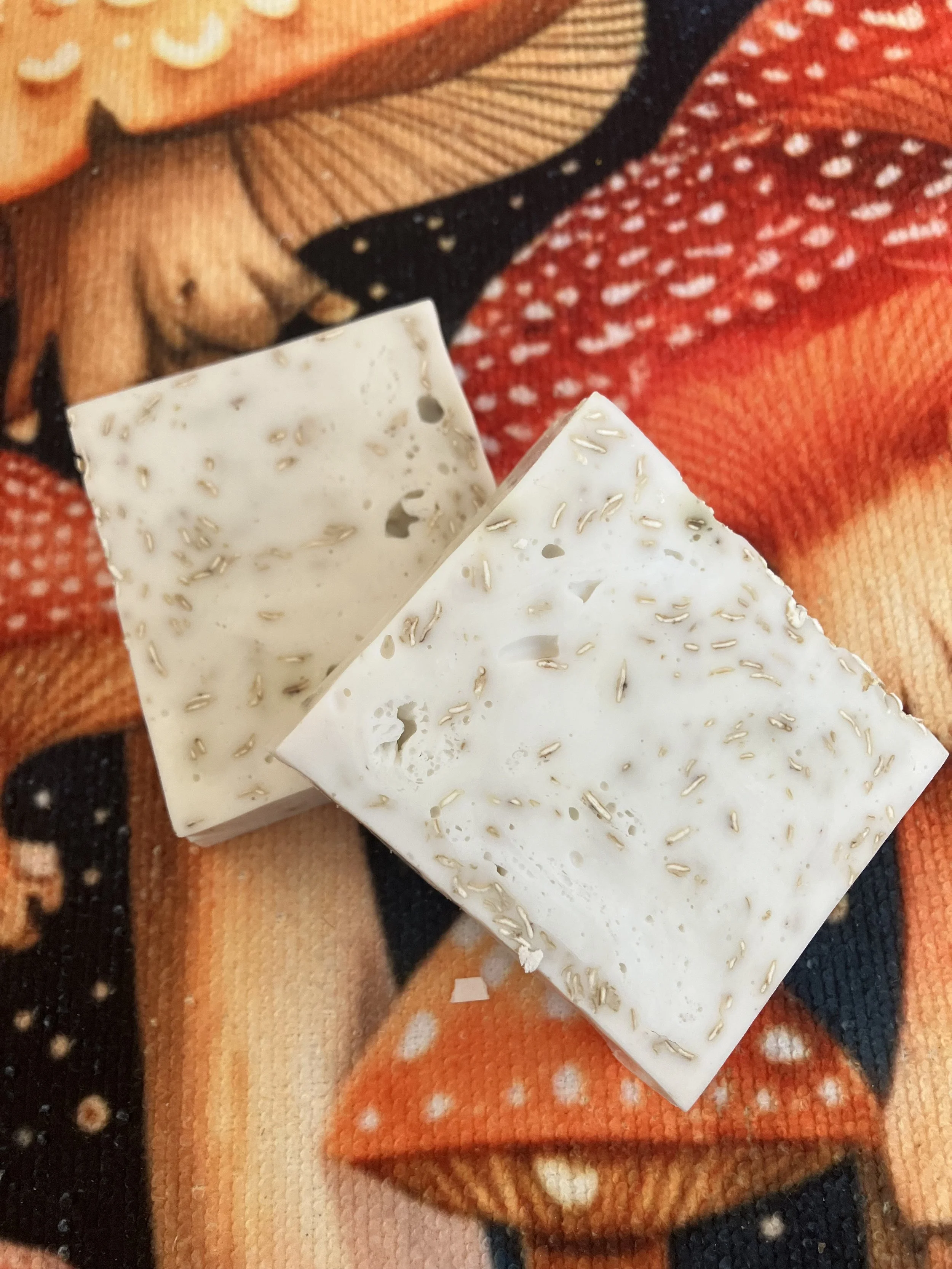 Honey vanilla oatmeal donkey milk soap