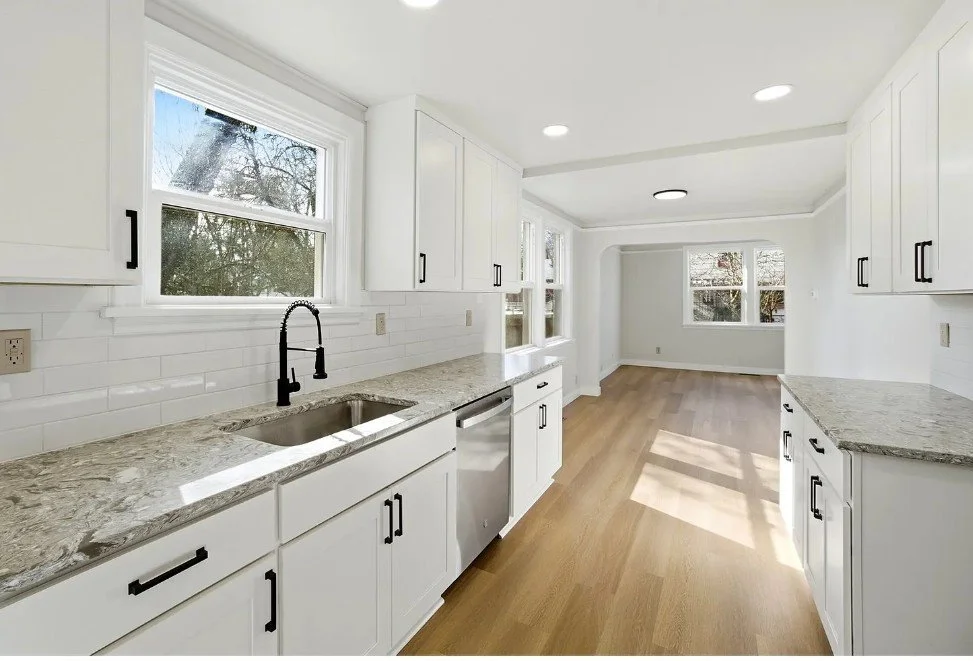 2542 Se 18th After Kitchen 2.jpg