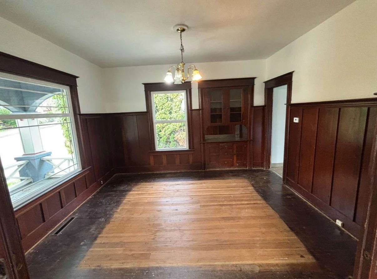 316 SE 31st Before Front Room.jpg