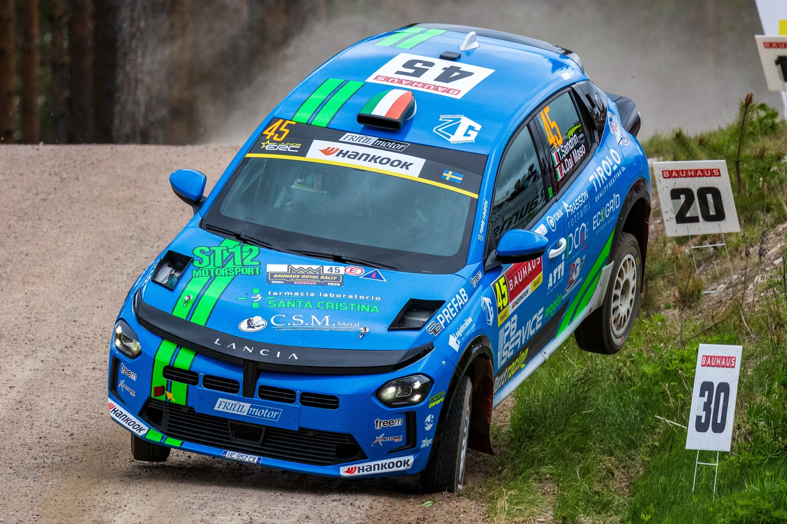 Colin's Crest Summer Olympics edition. 

Style: 9.5

Execution: 9.5

Commitment: 10.0

Landing: slight deduction.

Tommy Sandrin and Andrea Dal Maso at Colin's Crest during ERC BAUHAUS Royal Rally Sweden 2026.

📸 Marco Rimola
&copy;️ Pure WRC Agency