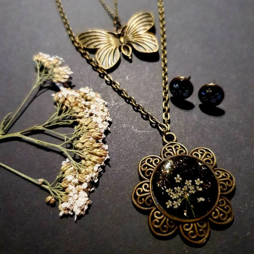 Voici mes petits derniers et comme toujours la partie la moins fun pr moi c'est les photos donc merciiii pour votre indulgence 😜

J'ai eu particuli&egrave;rement bcp de plaisir &agrave; les faire car c'est ce que j'ai tendance &agrave; porter tous l