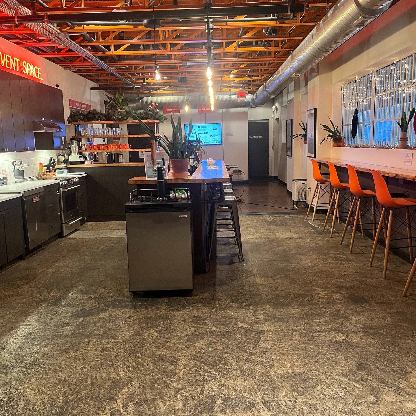 Excited to have just joined Loading dock for co-working!

 I discovered this past year I am easily distracted and really need focus to get things done. I also get energized around other people doing similar work.

I'm trying some new systems and week