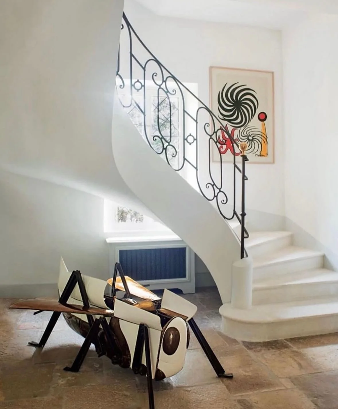 In honor of the recent opening of Calder Gardens (a museum/natural sanctuary in Philadelphia dedicated to the work of Alexander Calder) here is a selection of Calder&rsquo;s works in residential spaces. 

Calder is one of my favorite artists, of all 