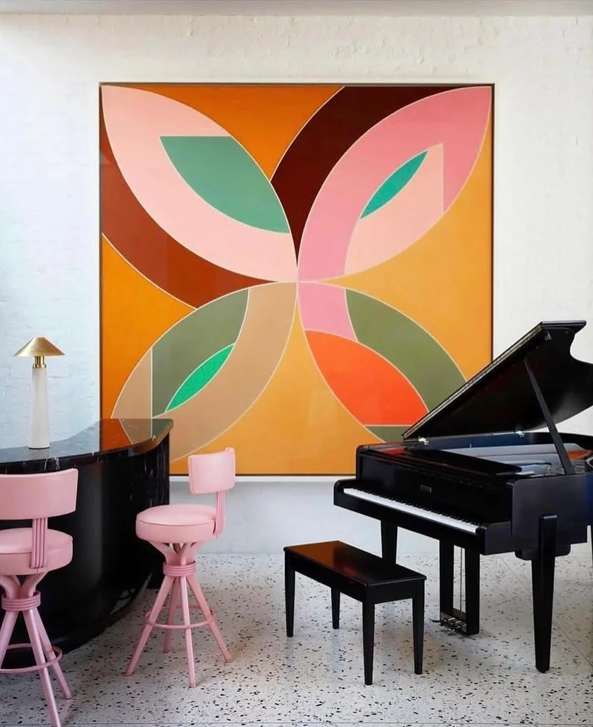 Art Inspired Interiors. 

#livewithart #inspiredinteriors #artmakestheroom #artadvisory #curated 

1: Frank Stella in a home designed by Jamie Bush + Co. in LA
2: Mary Weatherford in a Hamptons home @lvh_art 
3: Annie Morris in a Chelsea townhome des