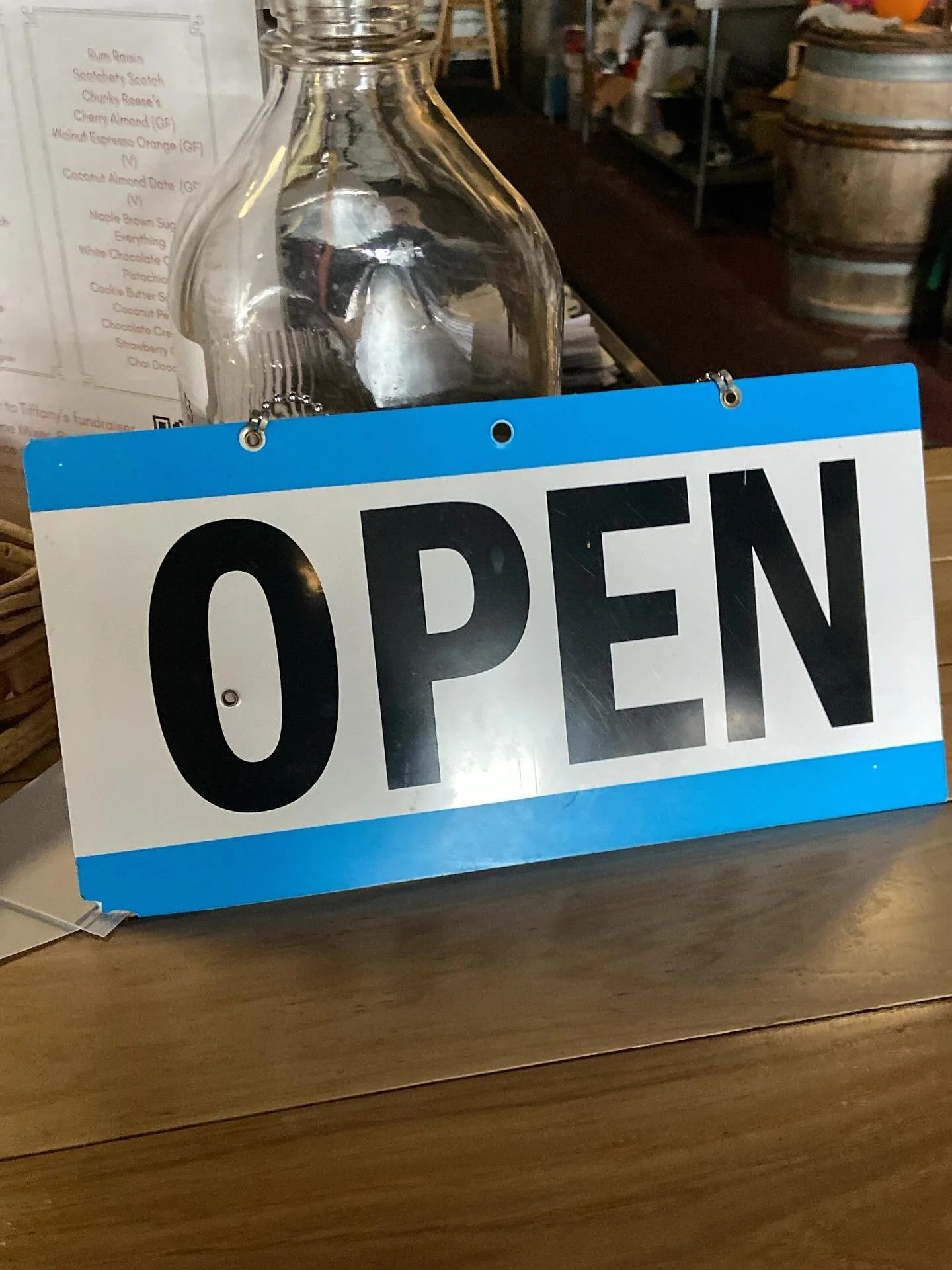 Hey,hey,hey open on Monday🍻