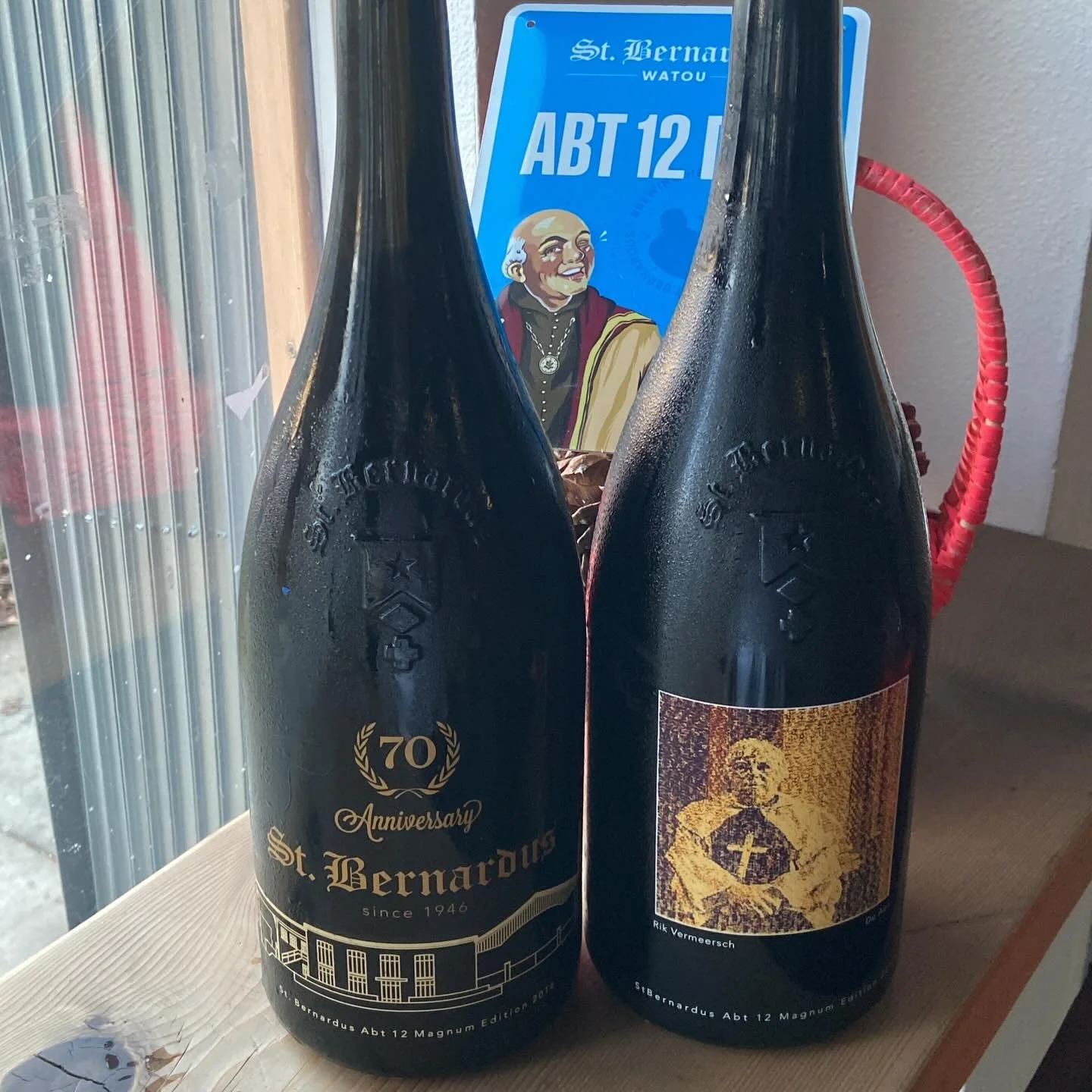 Vintage pours for Abt 12 Day🍻