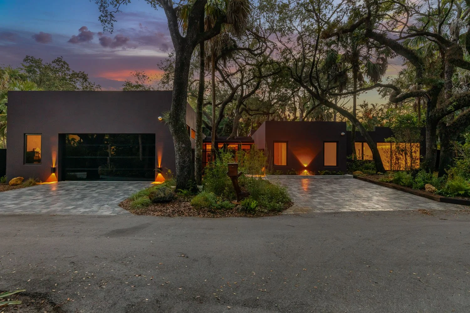 01b-front-2-dusk.jpg