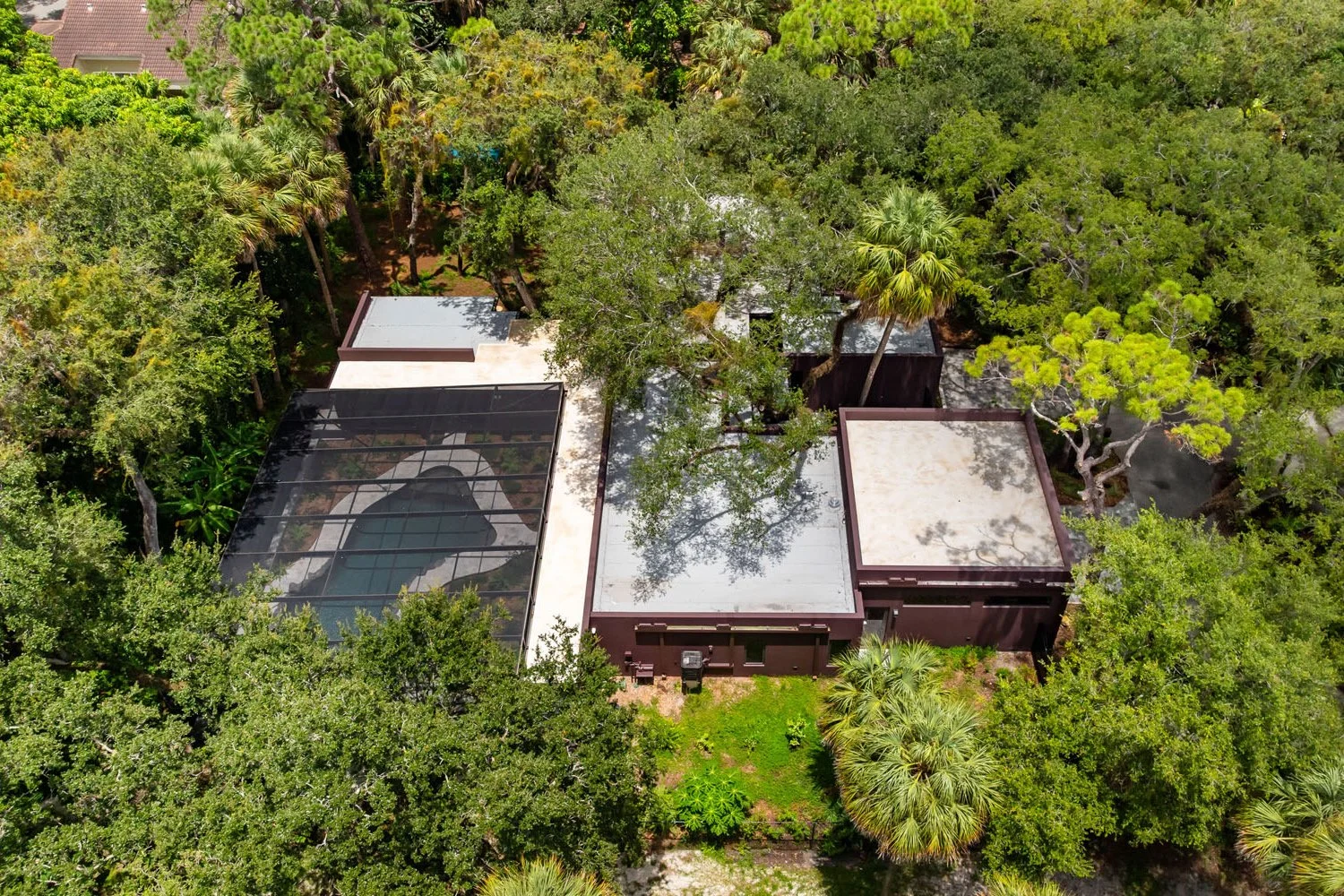 05-ext-aerial1.jpg