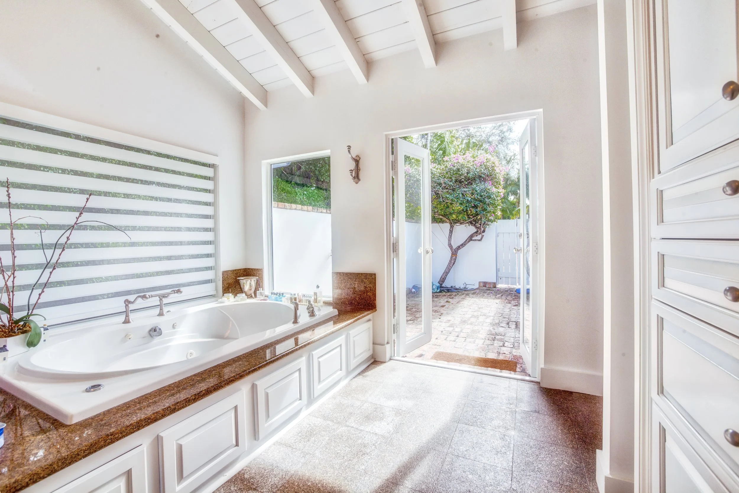 master bath rm a_HDR_edit.jpg
