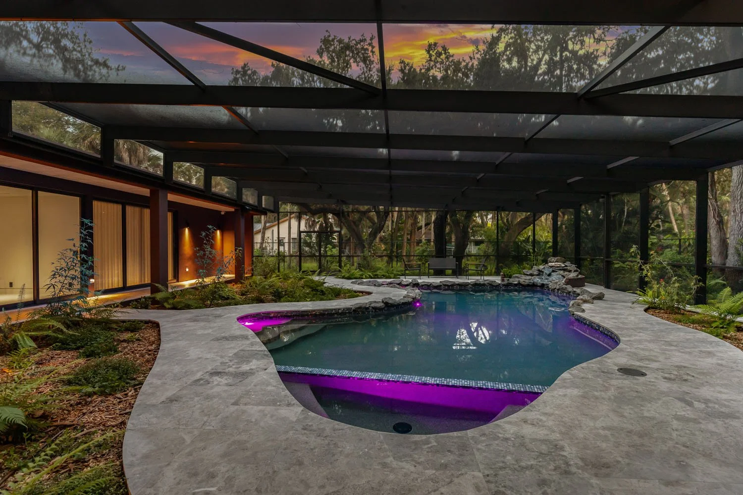 35b-pool-area-4-dusk.jpg