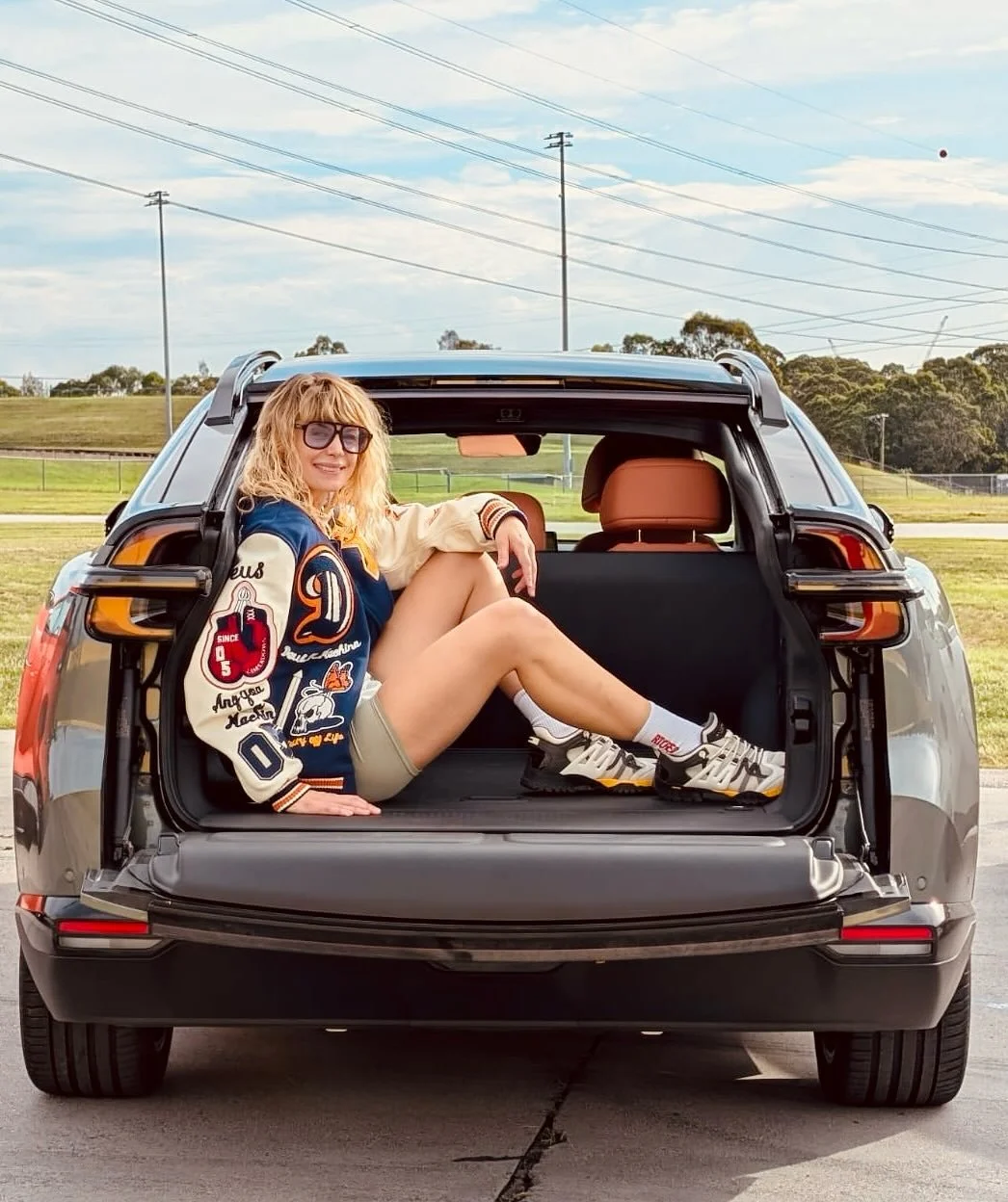 The BEST day hitting the @sydneymotorsportpark with old mate @katepeckme in these seriously fun EVs. Big thanks to @deepalaustralia @xpengaustralia and @zeekr.aus for letting us rip around the track in these beauties !