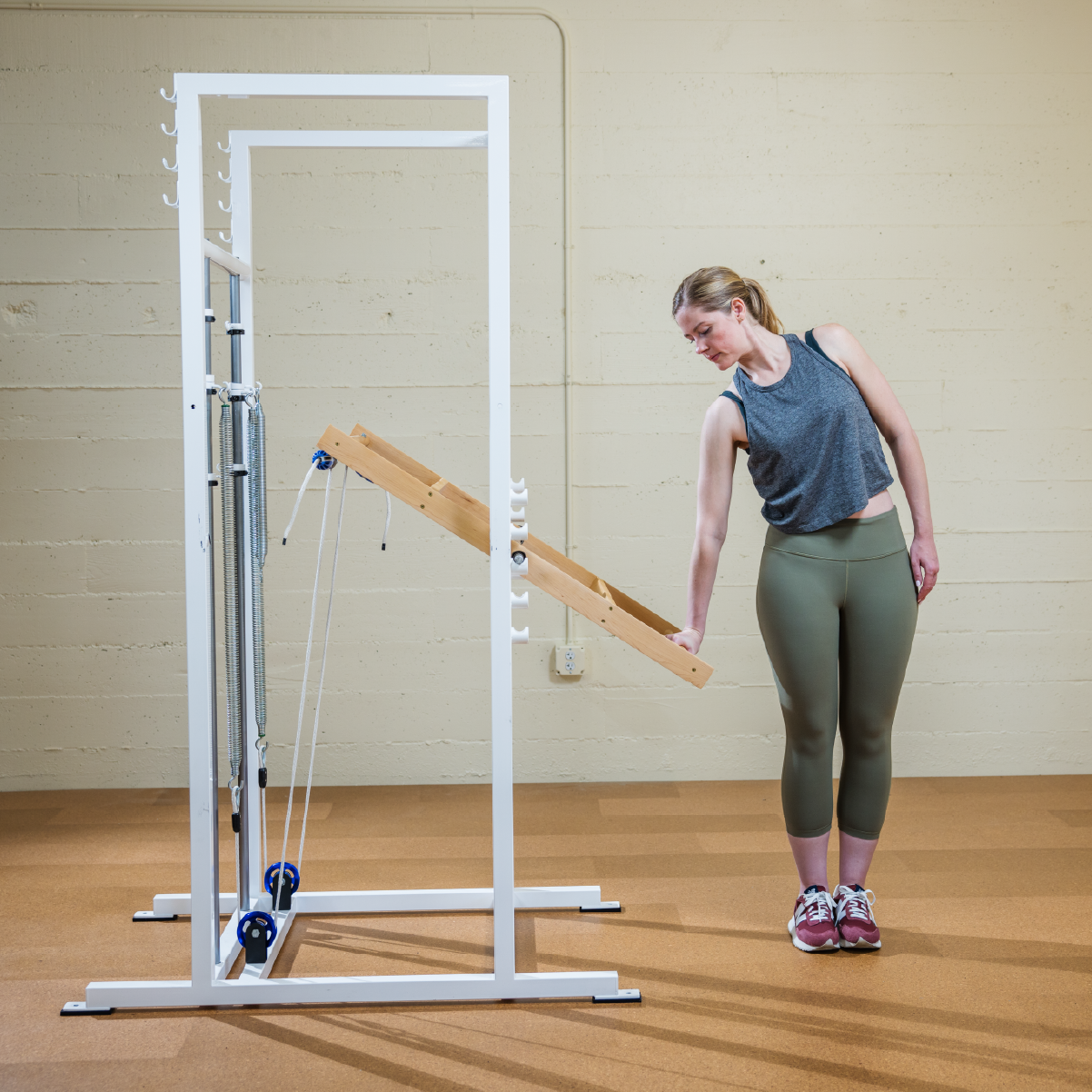 20261007_ChrisPike-ActiveLab_3225_Lateral_bend_down copy.png