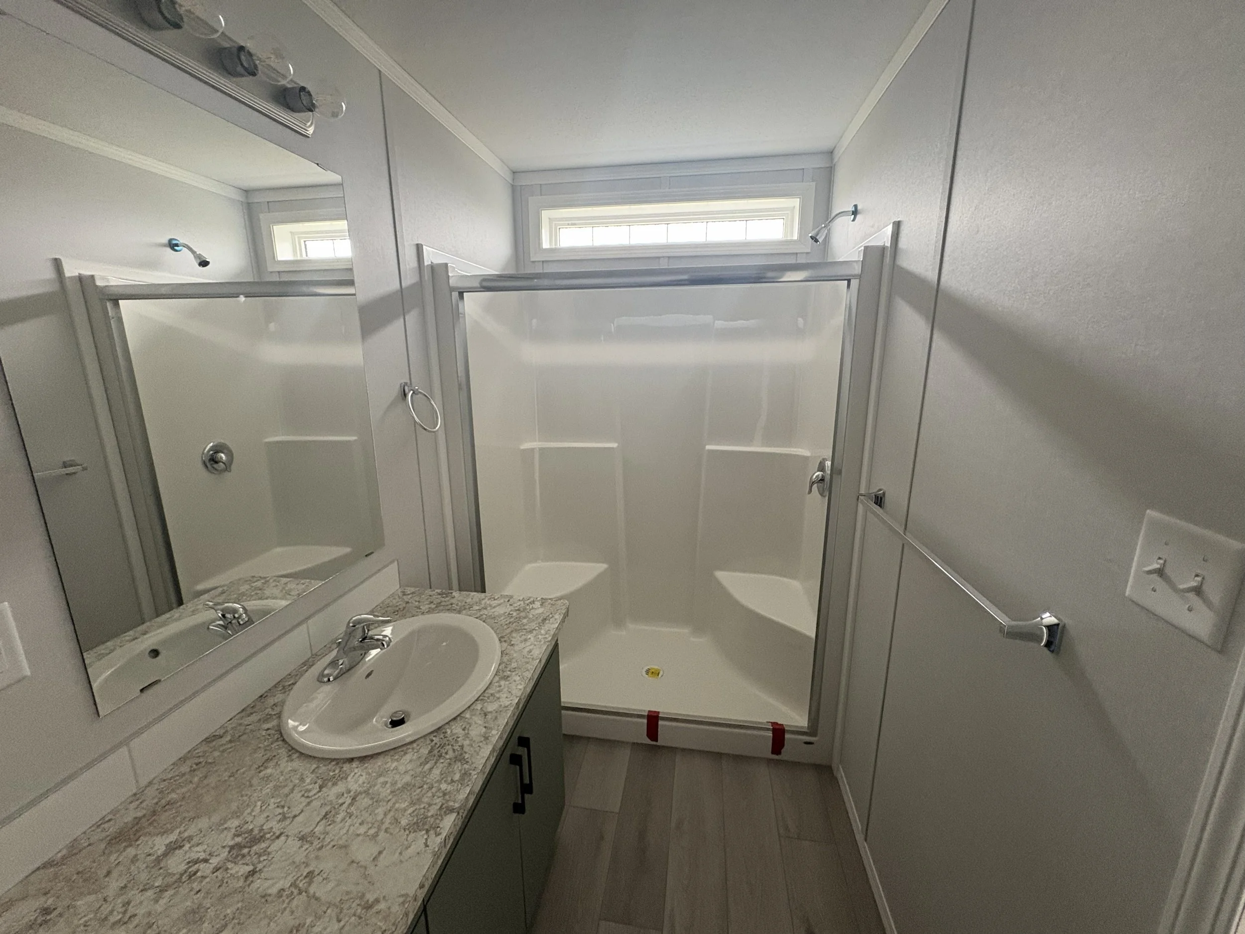 Prestige 20 Bathroom.jpg