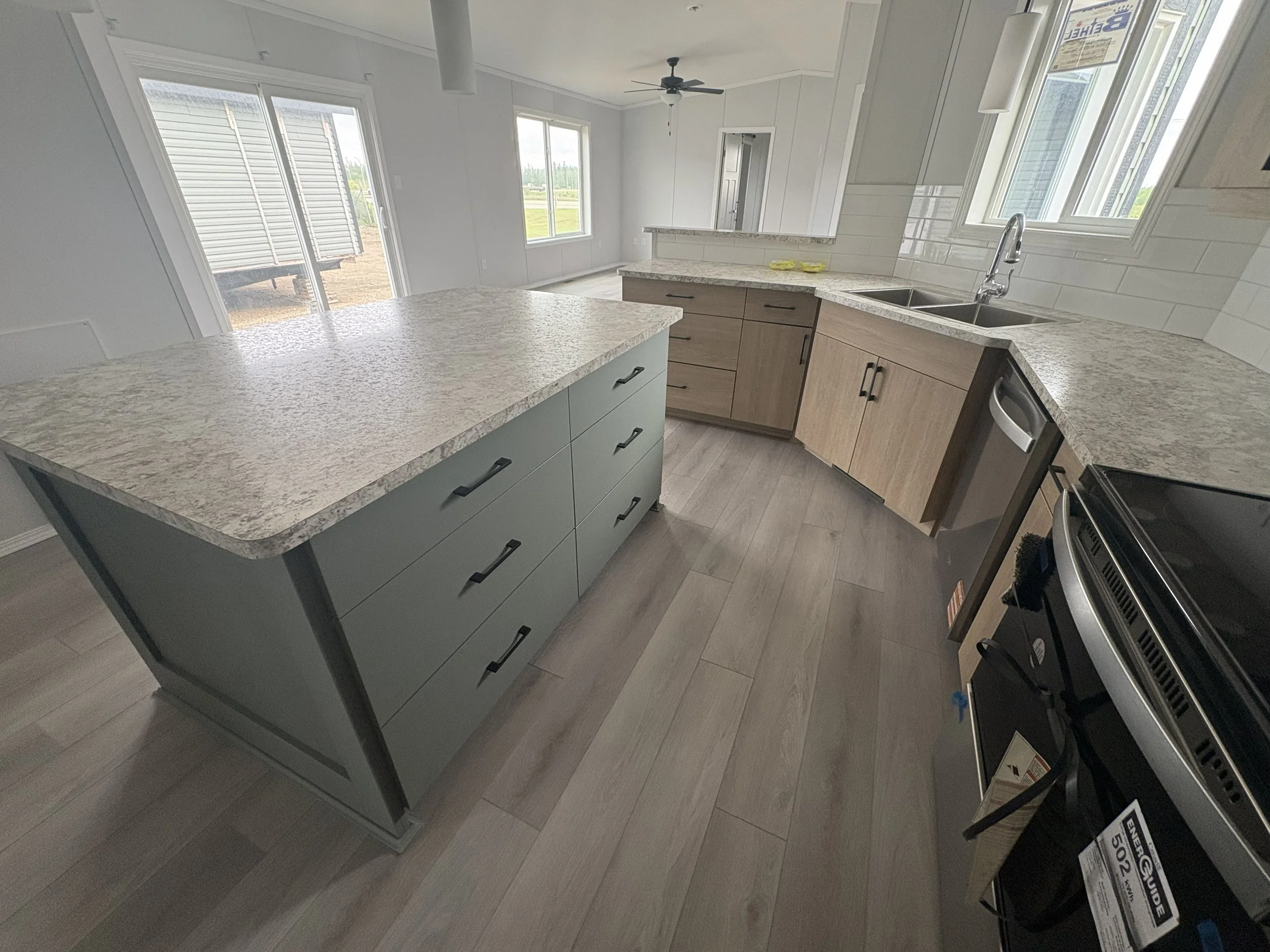 Prestige 20 Kitchen51.jpg