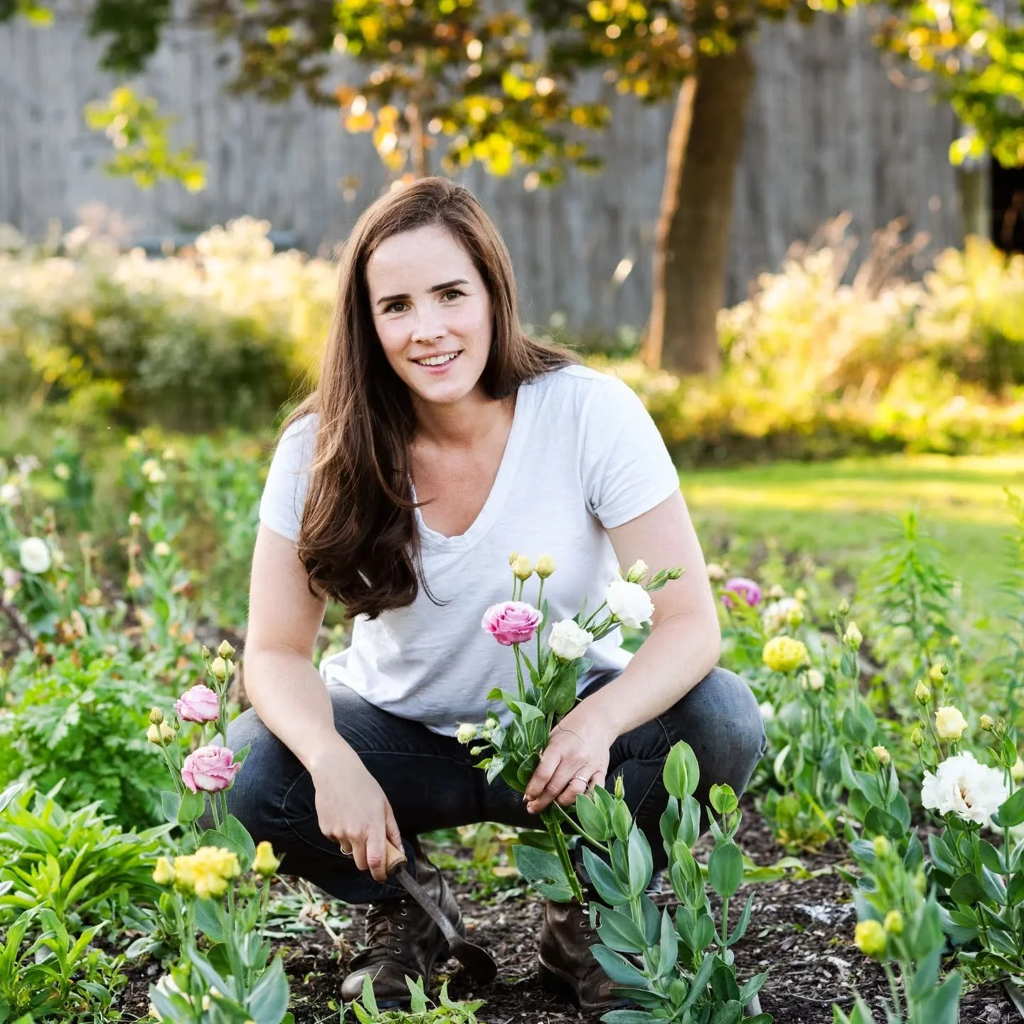 When I started flower farming I saw many small flower farms in the CNY area just like me hustling at farmers markets, with CSAs, doing workshops and events. 

What I didn't see was a way for flower farmers to sell to buyers who need volume - like flo