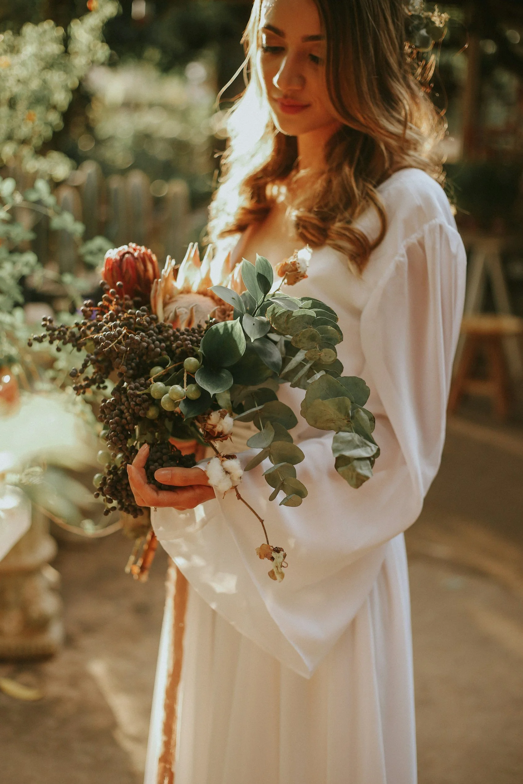 How to Choose Wedding Florals by Season