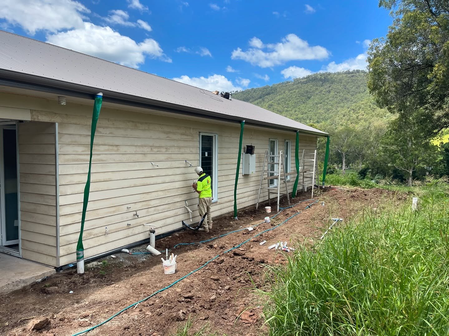 New job. External and Internal painting.