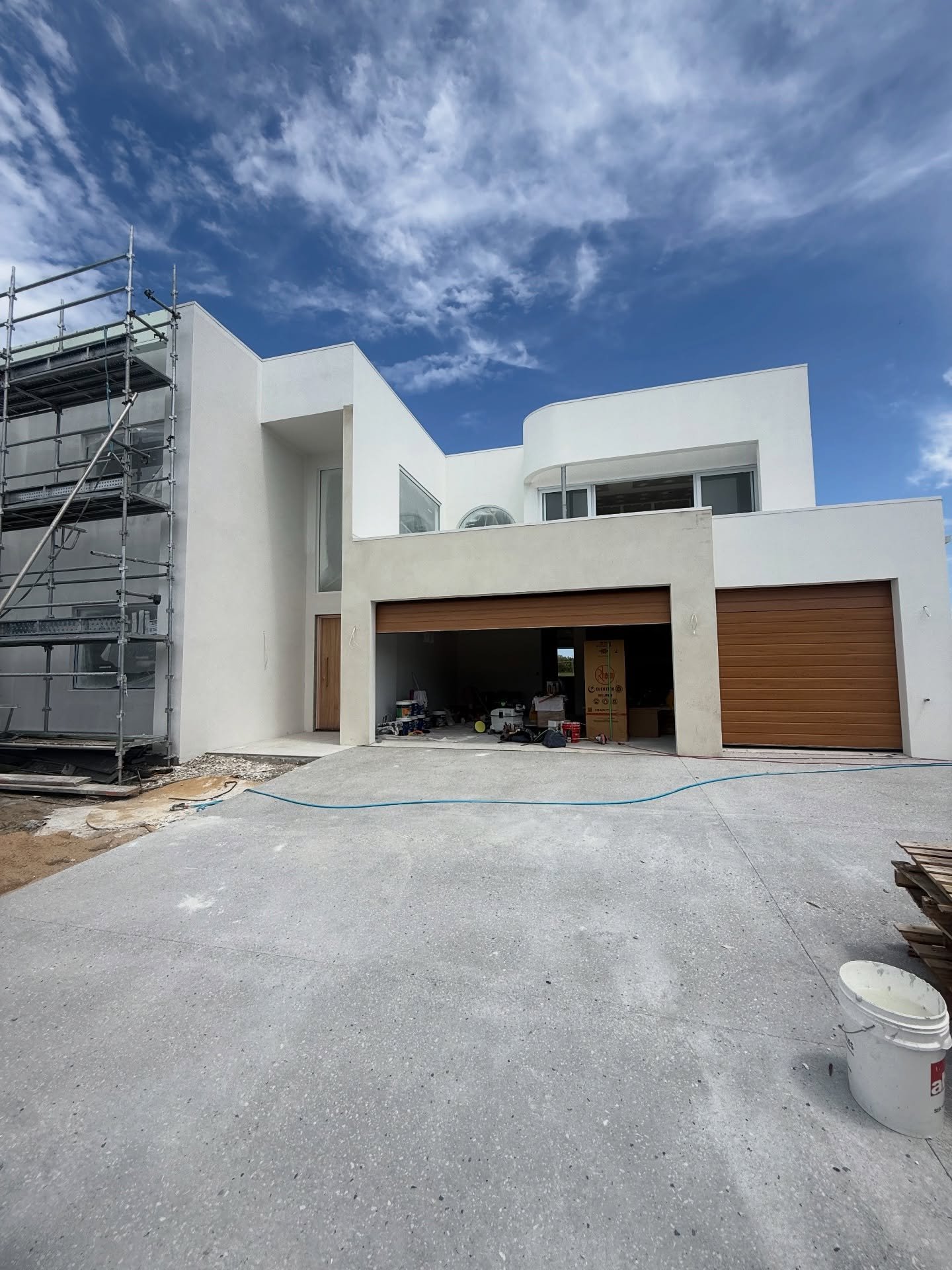 Stunning home currently finishing off in Calypso Bay

- Render and Paint 
- Internal Paint
- Spraycreate to driveway to come