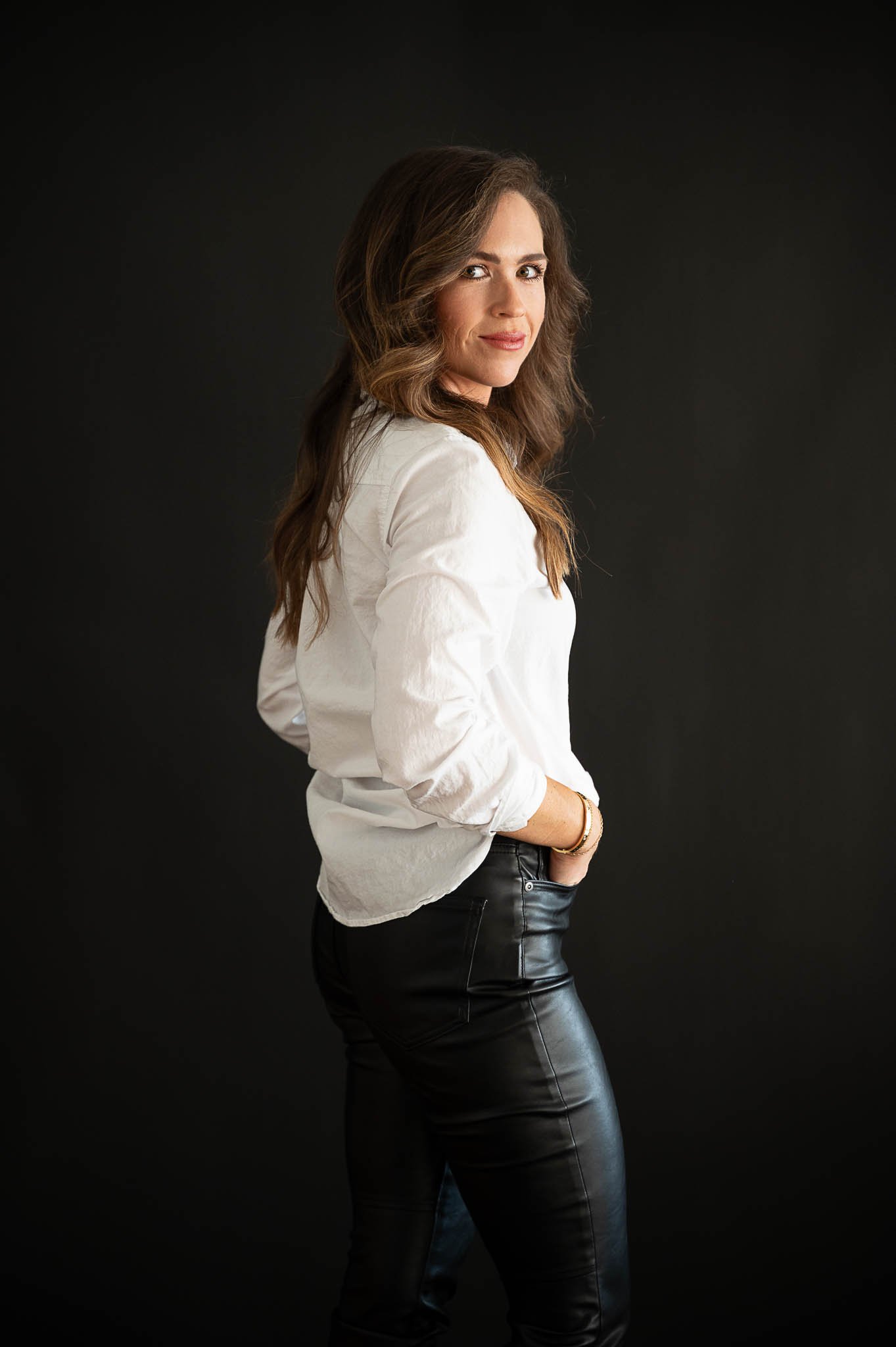 Mila_Portraits_websized-09.jpg